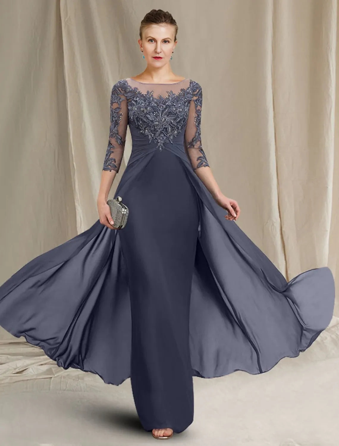 A-Line Chiffon Jewel Neck Applique Floor-Length Long Sleeves Mother of the Bride Dresses