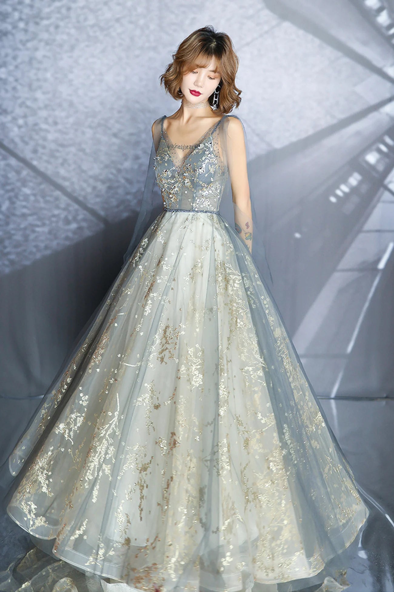 A-Line Gray Tulle Sequins Long Prom Dresses Evening Party Dresses