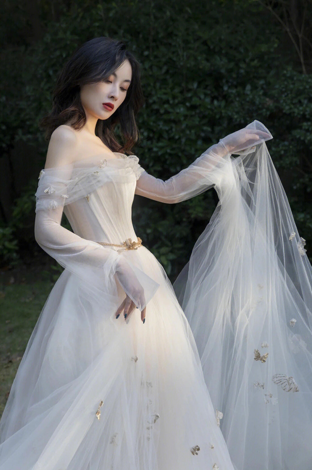 A-Line Ivory Tulle Long Sleeve Prom Dress Evening Dress with Butterfly Wedding Dress