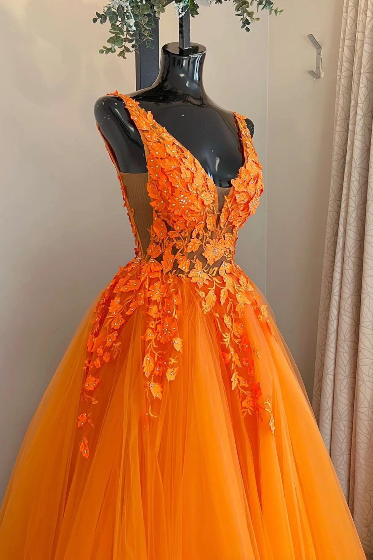 A-Line  Orange V-Neck Lace Long Prom Dresses Evening Party Dresses