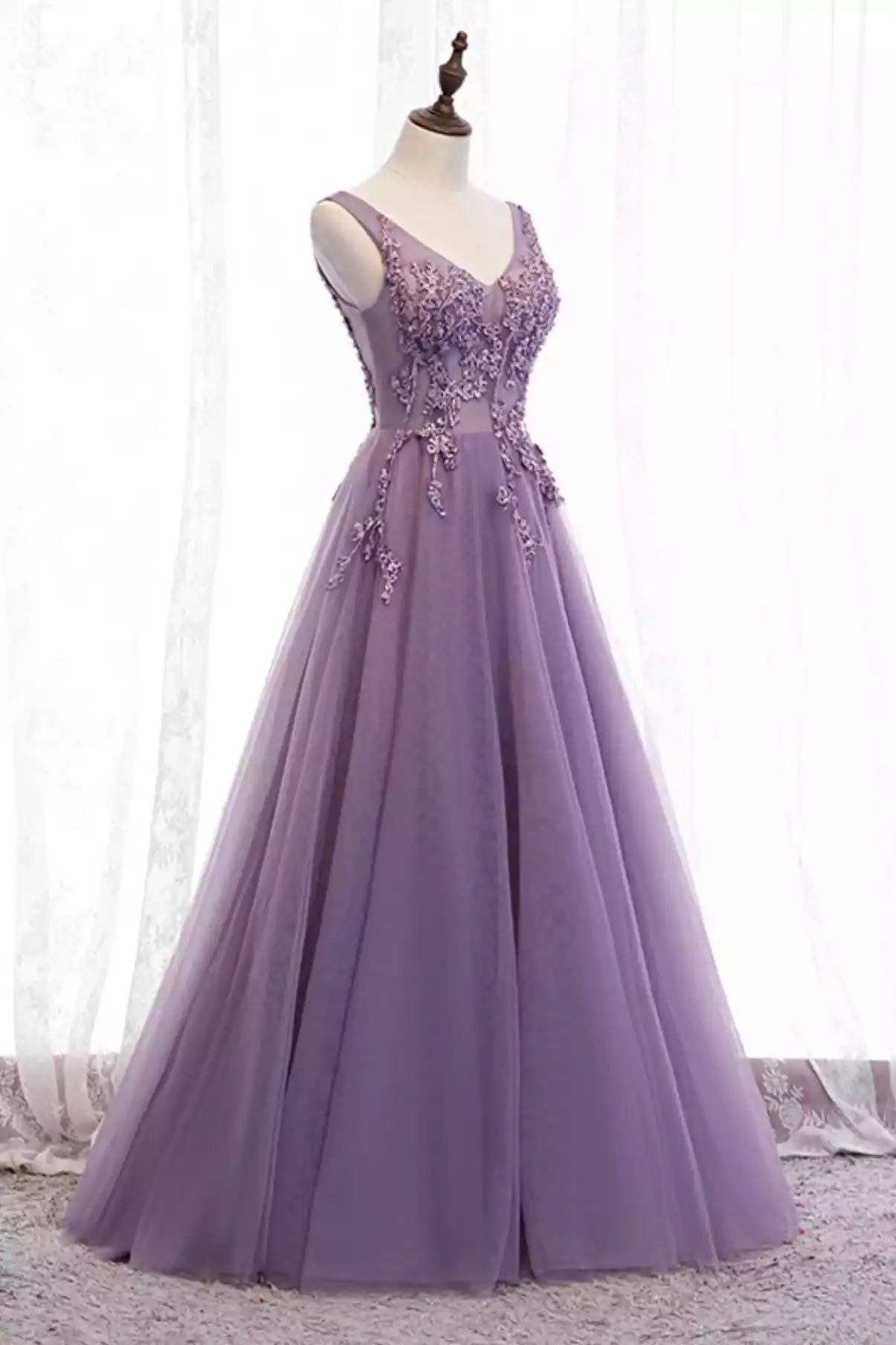 A-Line Purple V-Neck Lace Long Prom Dresses Evening Party Dresses