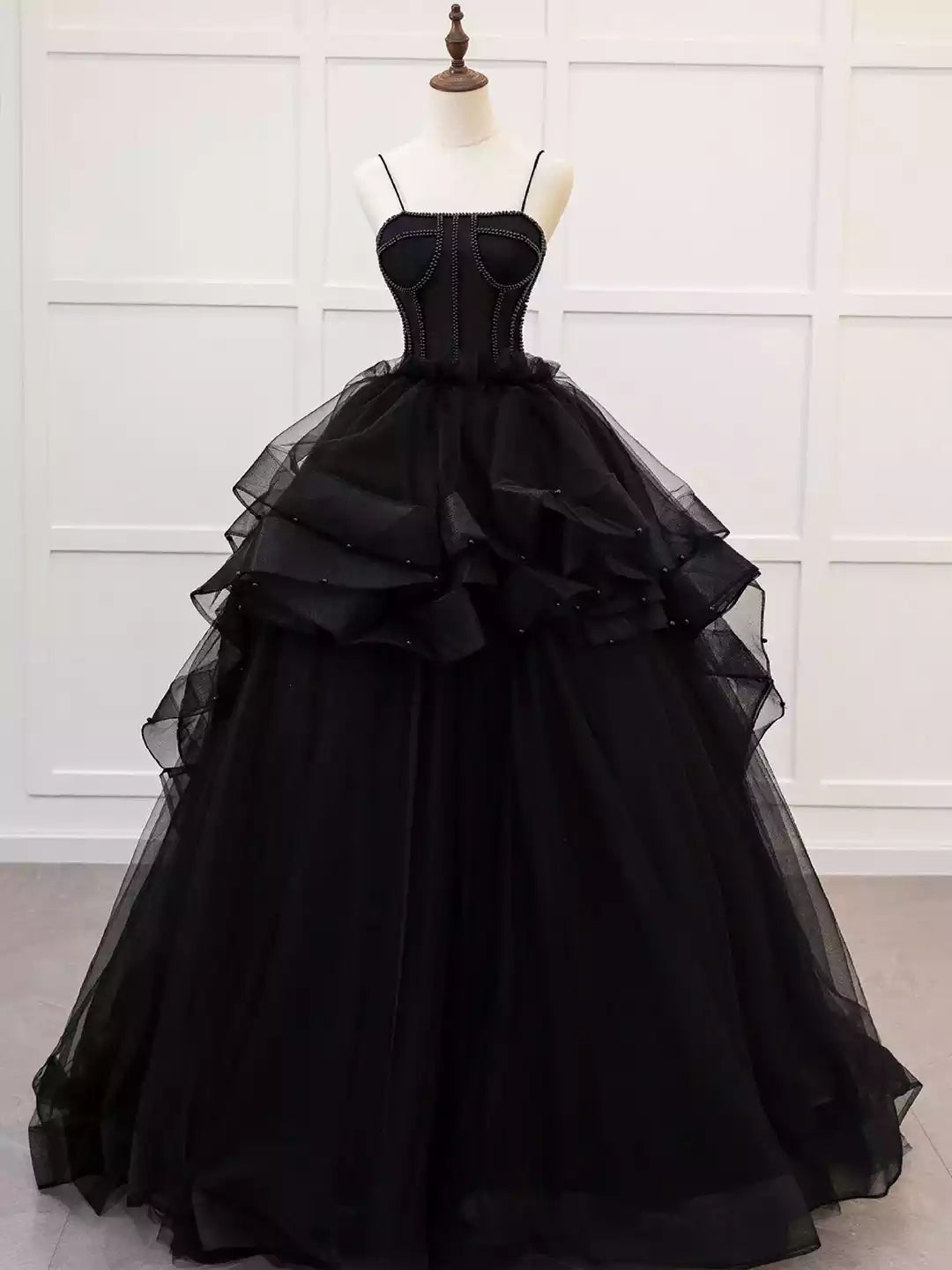 A-Line Tulle Layers Black Spaghetti Strap Tulle Long Prom Dress with Beaded Formal Gown Prom Dress