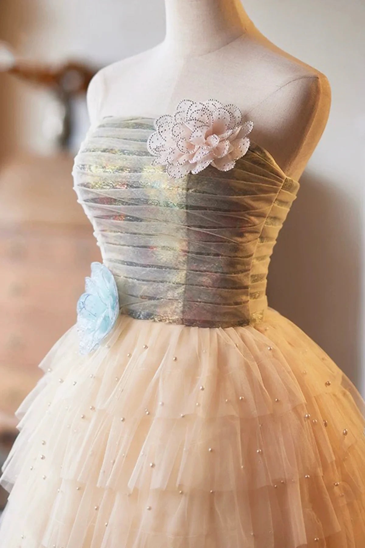 A-Line Tulle Pearls Short Knee length Prom Dress Lovely Strapless Evening Party Homecoming Dresses