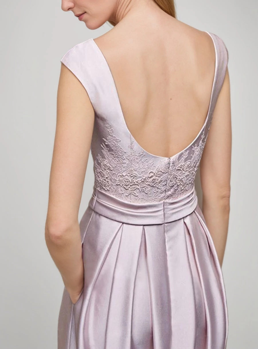 A-line Elegant Scoop Sleeveless Floor-Length with Lace Pleats Mother Of the Bride Dresses