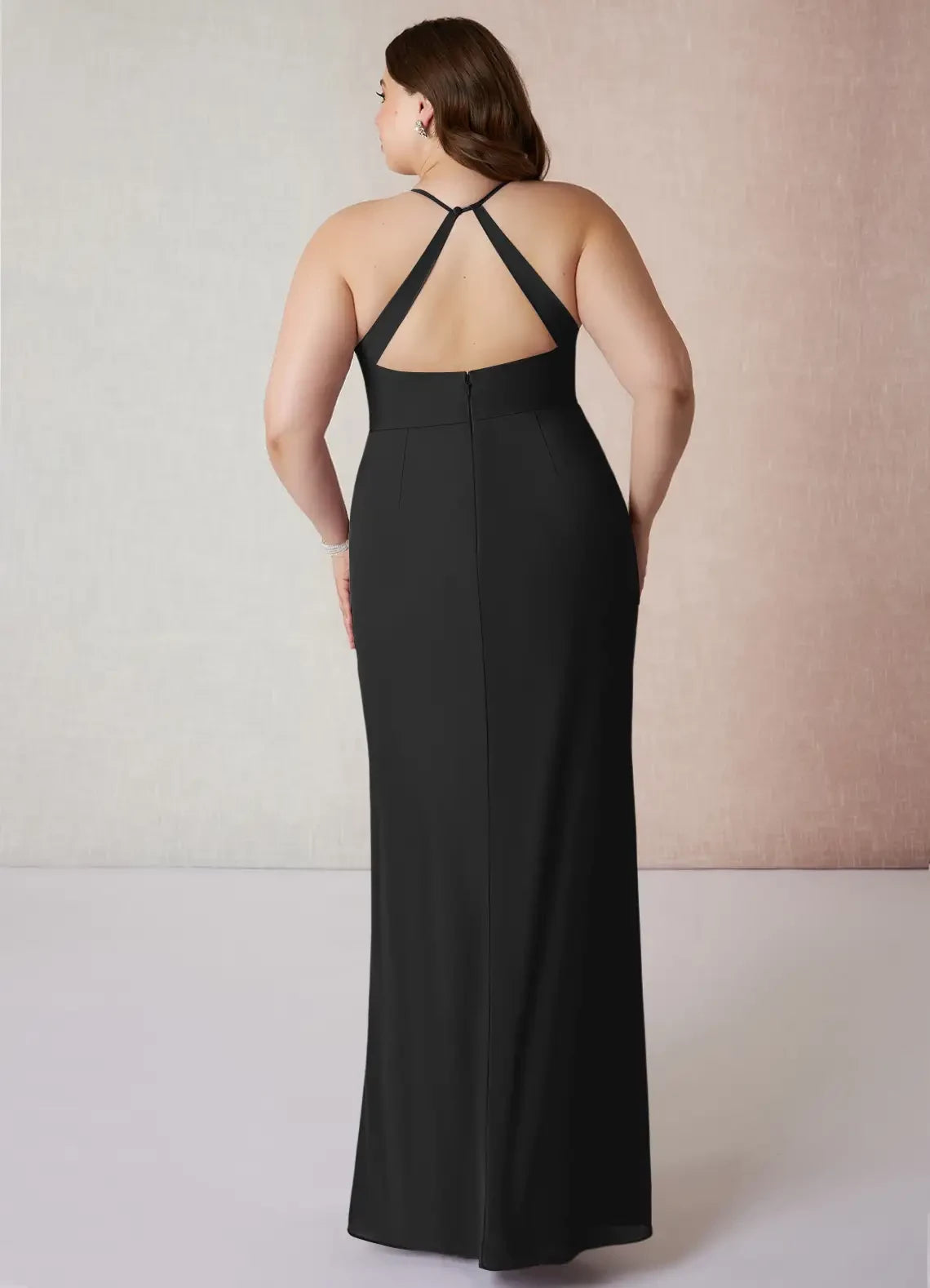 Attractive Plus Size Sheath Plunging V Neck Sleeveless Criss Cross Back Floor Length Bridesmaid Dress