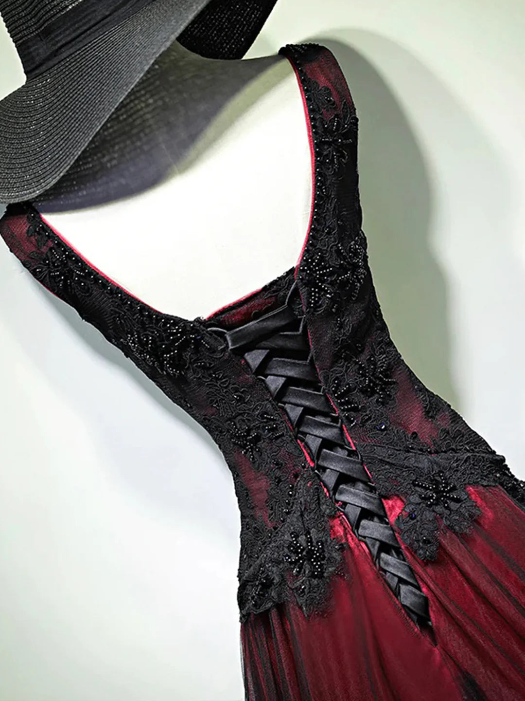 Beautiful A-Line Black and Red V-Neck Lace Long Prom Dress Evening Party Dress