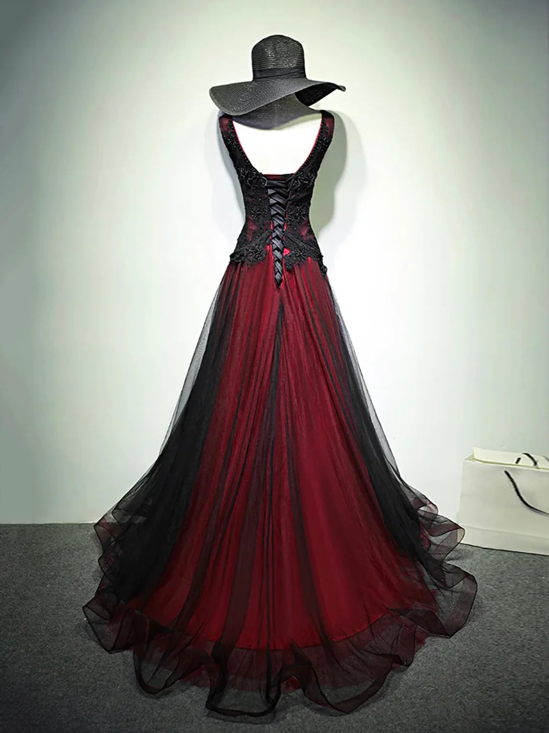 Beautiful A-Line Black and Red V-Neck Lace Long Prom Dress Evening Party Dress