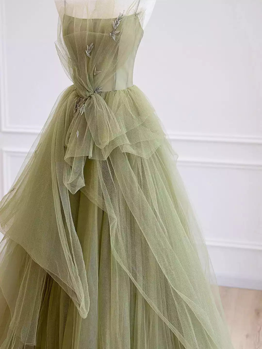 Beautiful A-Line Green Spaghetti Strap Tulle Long Prom Dress Formal Evening Dress