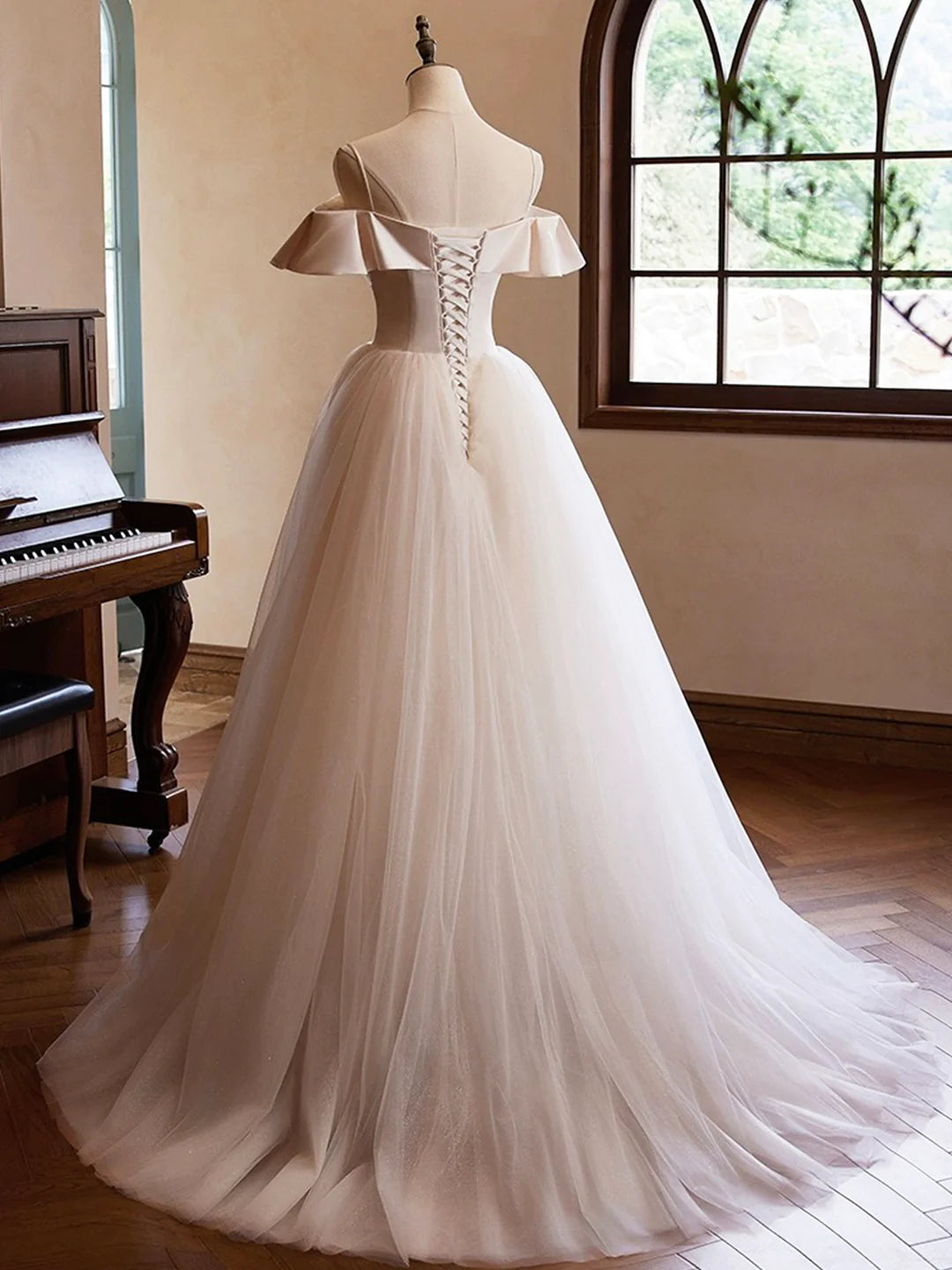 Beautiful Spaghetti Sleeveless Straps Floor Length Prom Dress Champagne  Backless Evening Party Dress