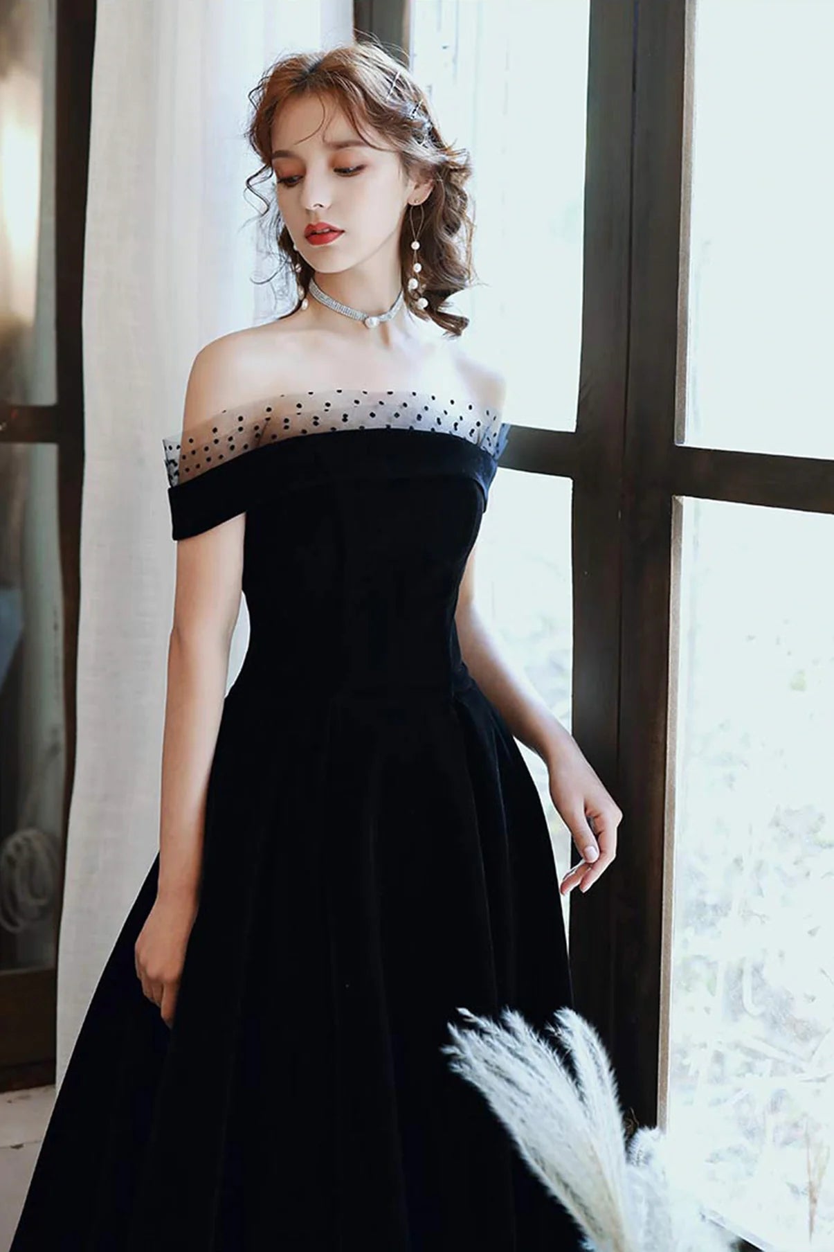 Black Cute Velvet A-Line Tea Length Prom Dresses Party Dresses