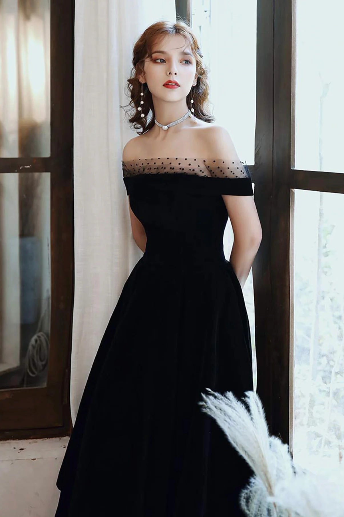 Black Cute Velvet A-Line Tea Length Prom Dresses Party Dresses