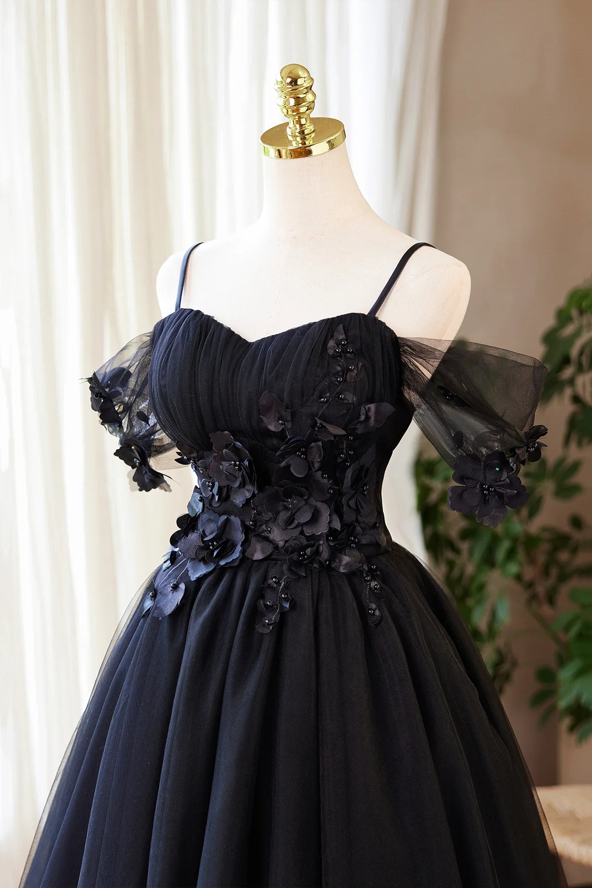 Black Tulle Flowers Knee length Short Prom Dress Black A-line Evening Party Dress