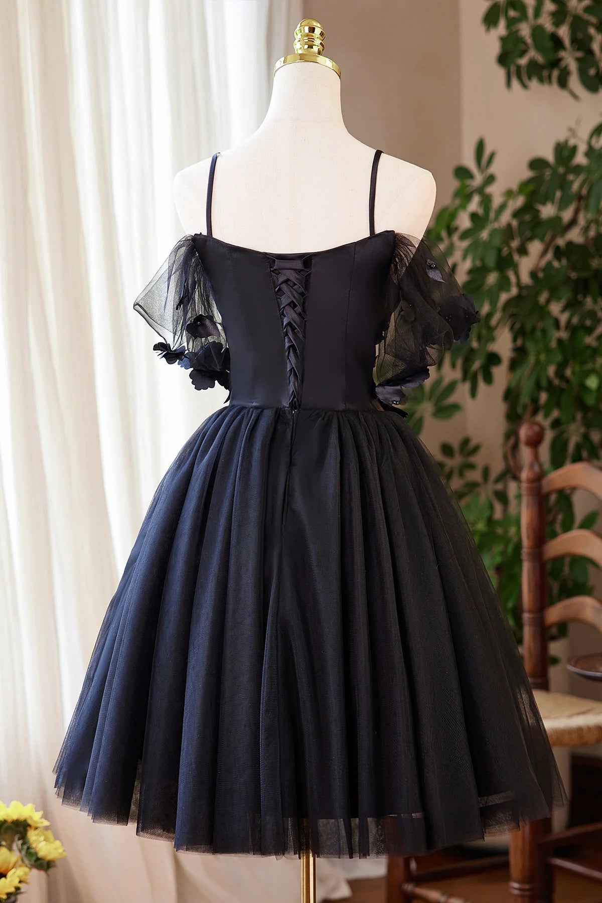 Black Tulle Flowers Knee length Short Prom Dress Black A-line Evening Party Dress