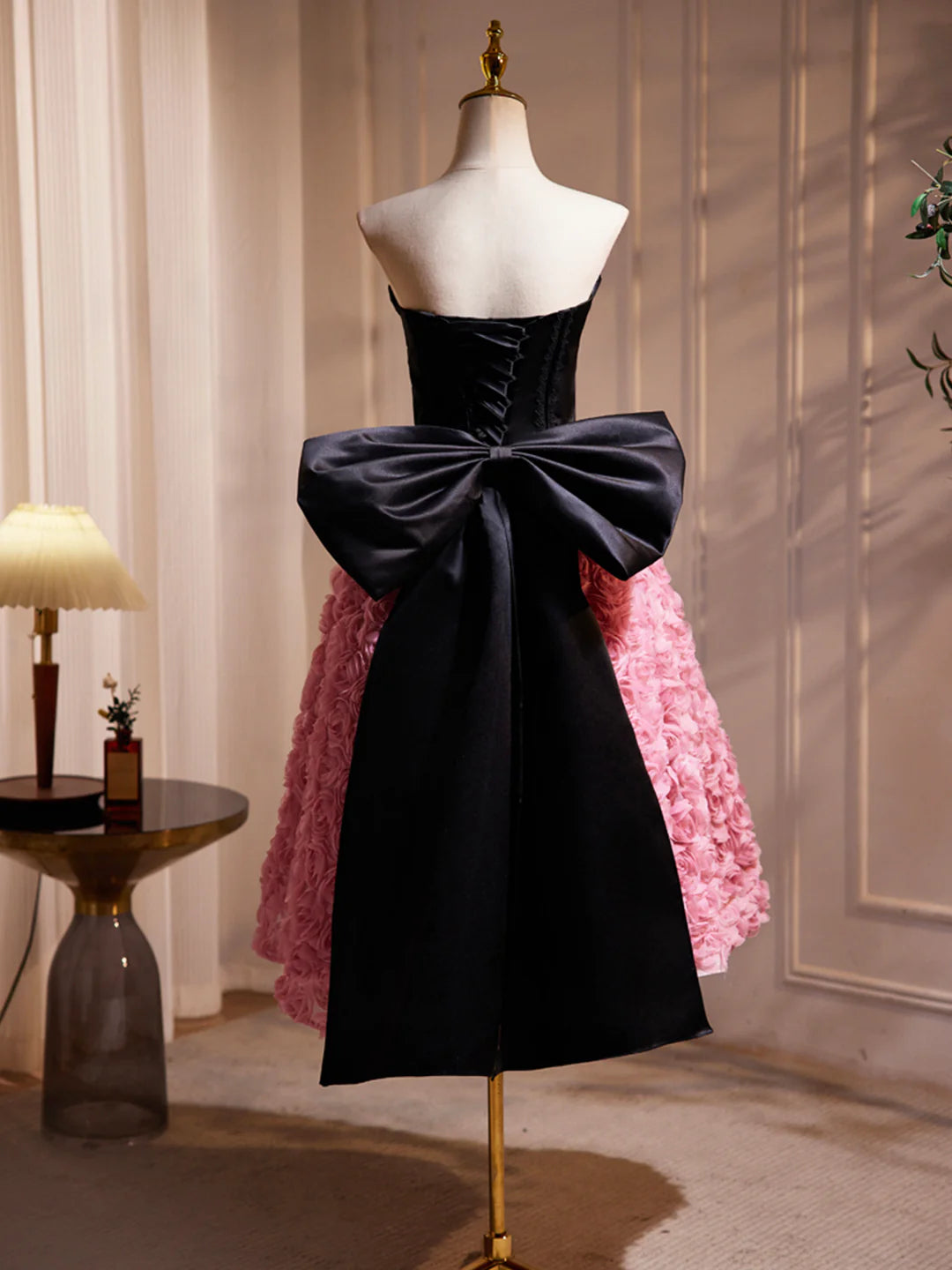 Black and Pink Satin Ruffle Flower A-Line Short Prom Dress Lovely Strapless Bow Party Cocktail Dress Homecoming Dresses