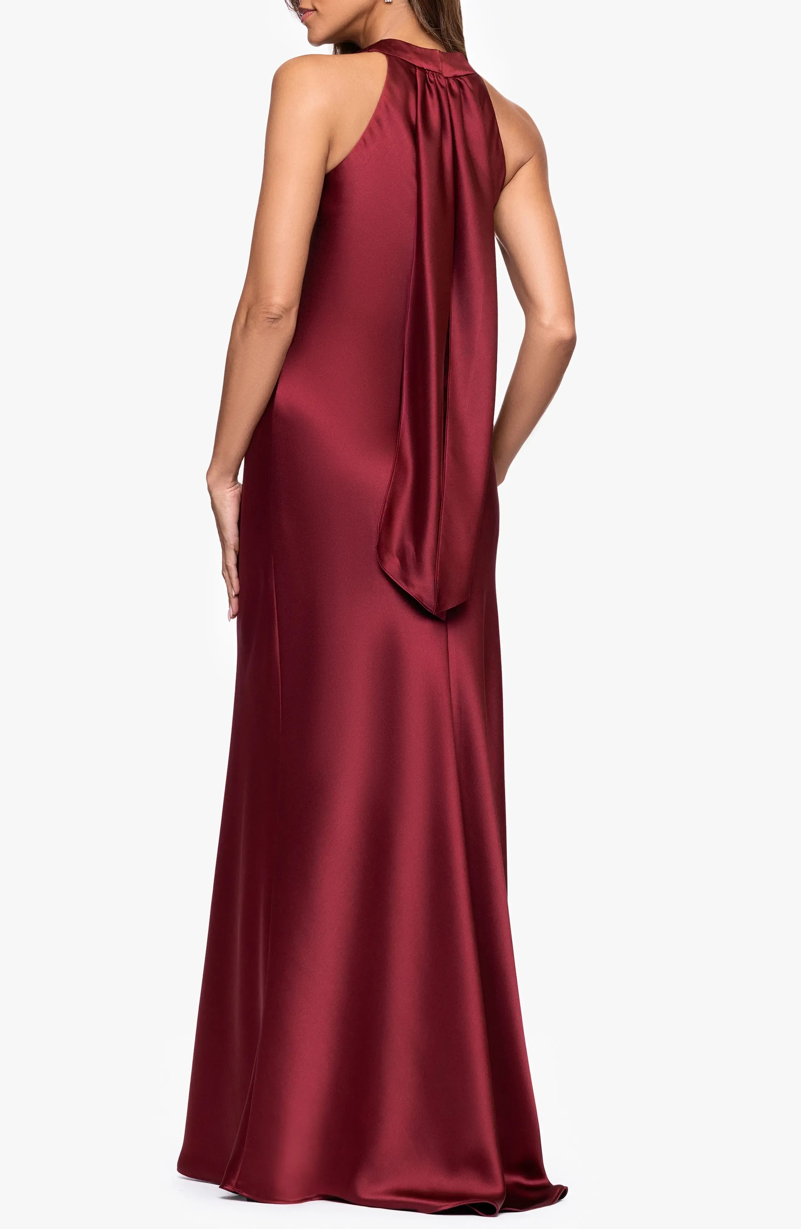 Captivating Sheath Cross Halter Neck Sleeveless Draped Back Floor Length Evening Dress