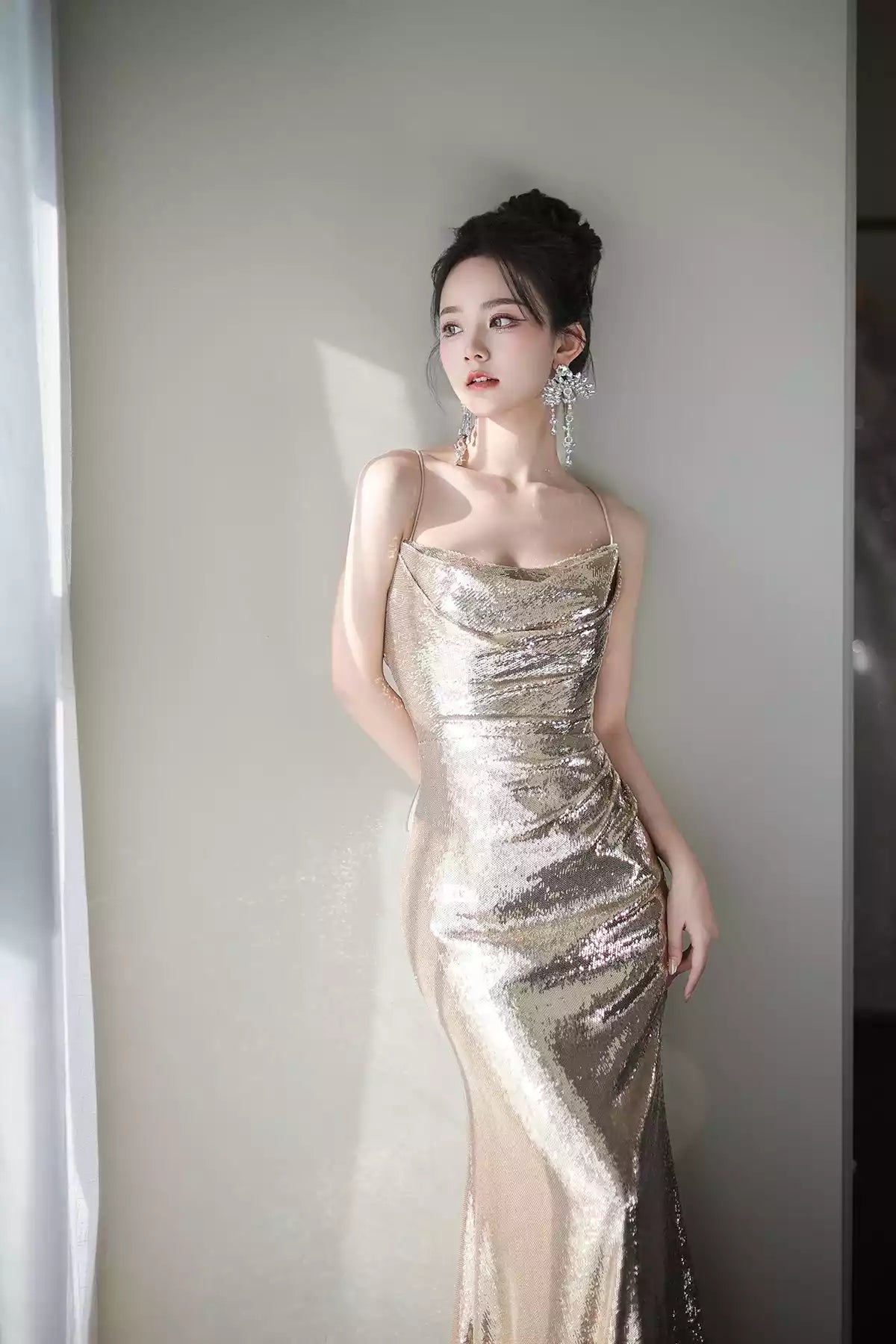 Champagne Backless Mermaid Sequins Long Prom Dress Evening Party Dress