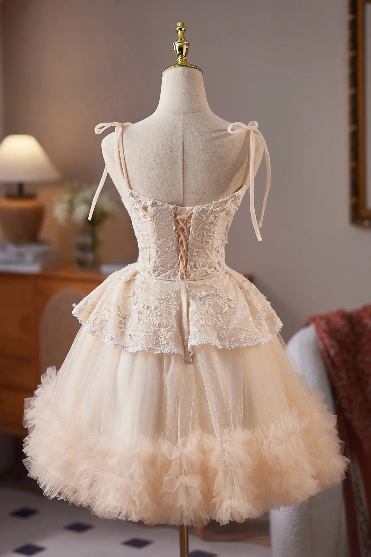 Champagne Tulle Lace Short Prom Dress Knee length Lovely A-Line Party Dress