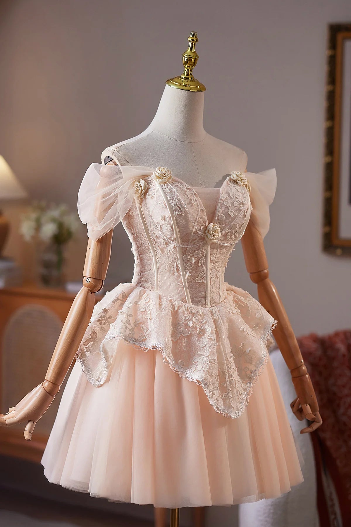 Champagne Tulle Lace Short Prom Dress Knee length Off the Shoulder A-Line Party Dress