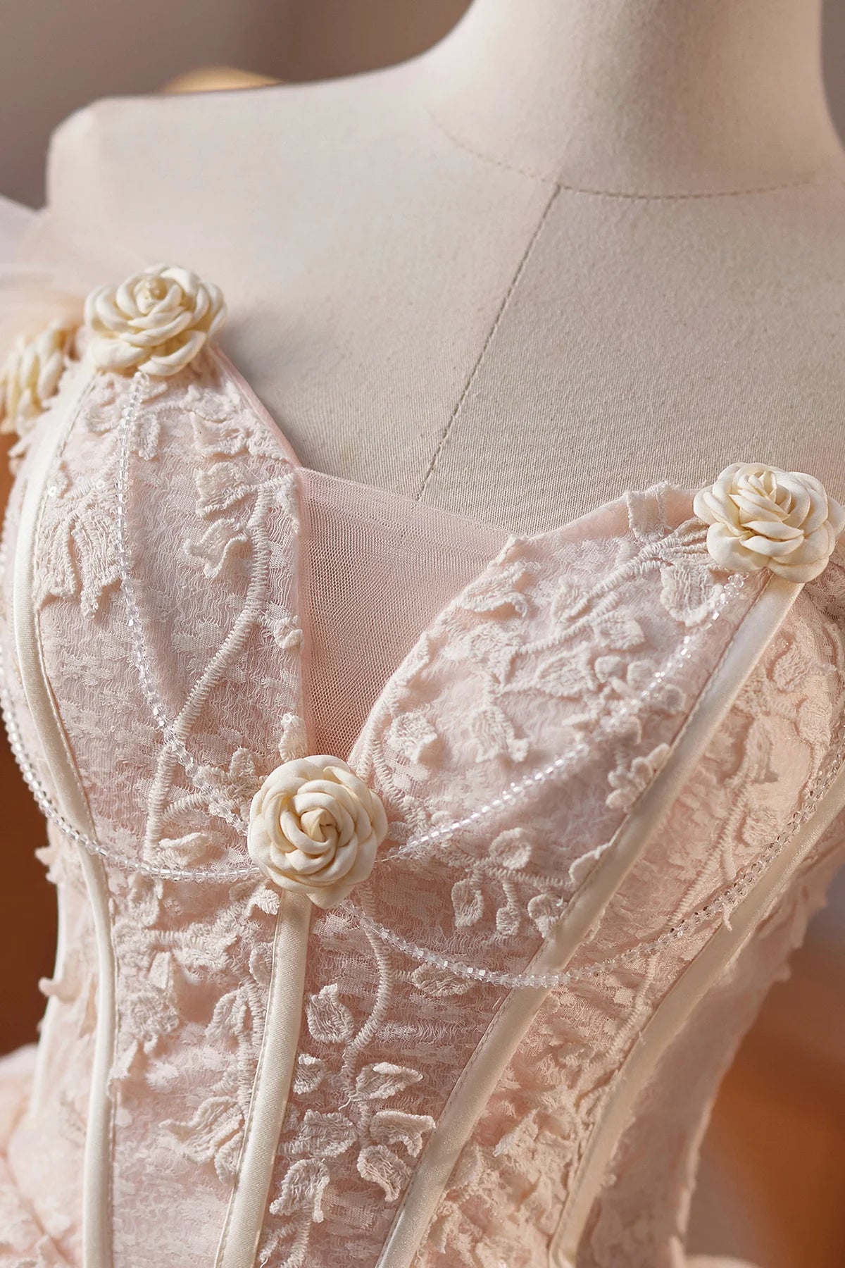 Champagne Tulle Lace Short Prom Dress Knee length Off the Shoulder A-Line Party Dress