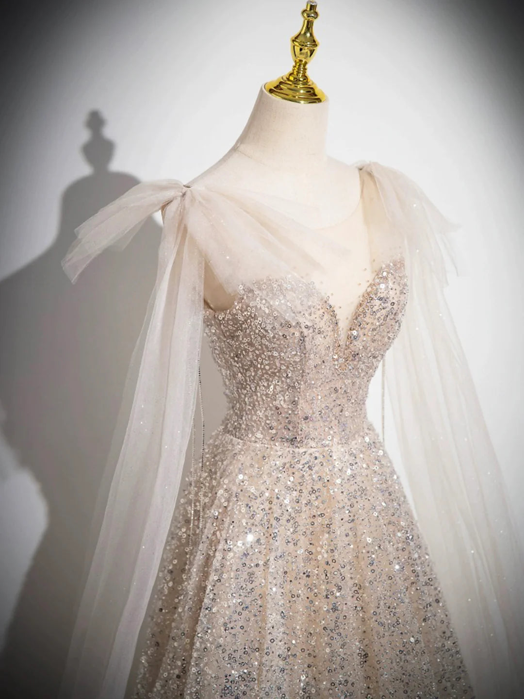 Champagne Tulle Sequins Lace-up Long Prom Dress Sparkling A-Line Evening Party Dress