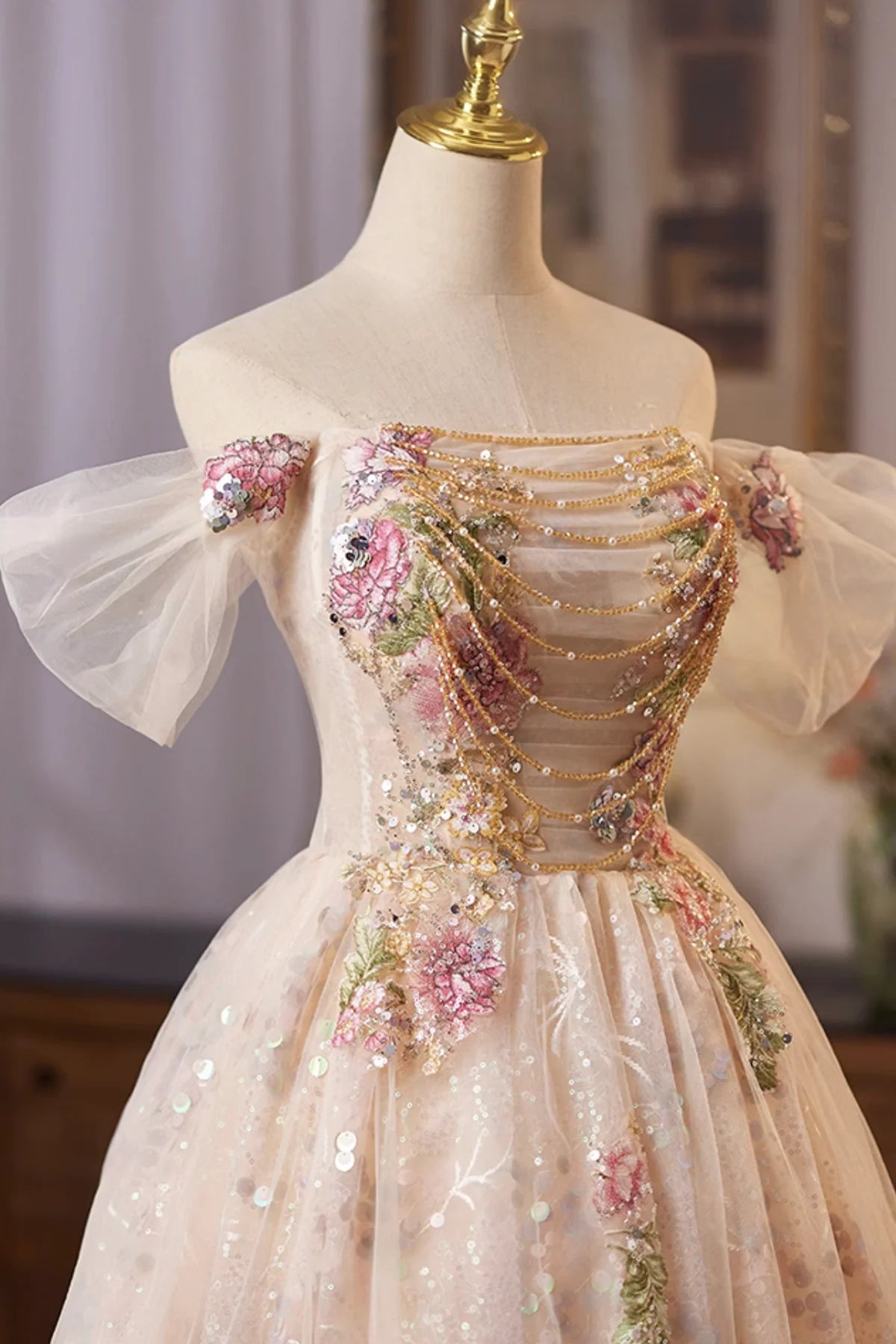 Champagne Tulle Sequins Short Knee length Prom Dress Lovely A-Line Homecoming Party Dress