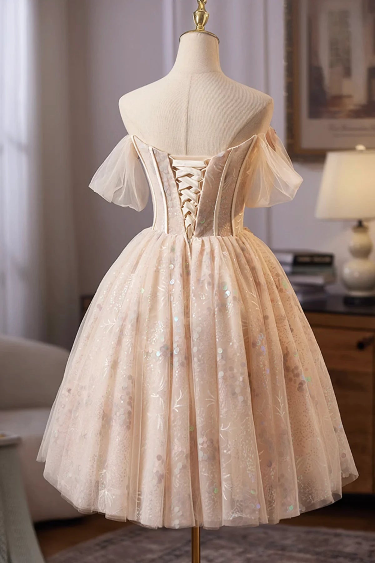 Champagne Tulle Sequins Short Knee length Prom Dress Lovely A-Line Homecoming Party Dress