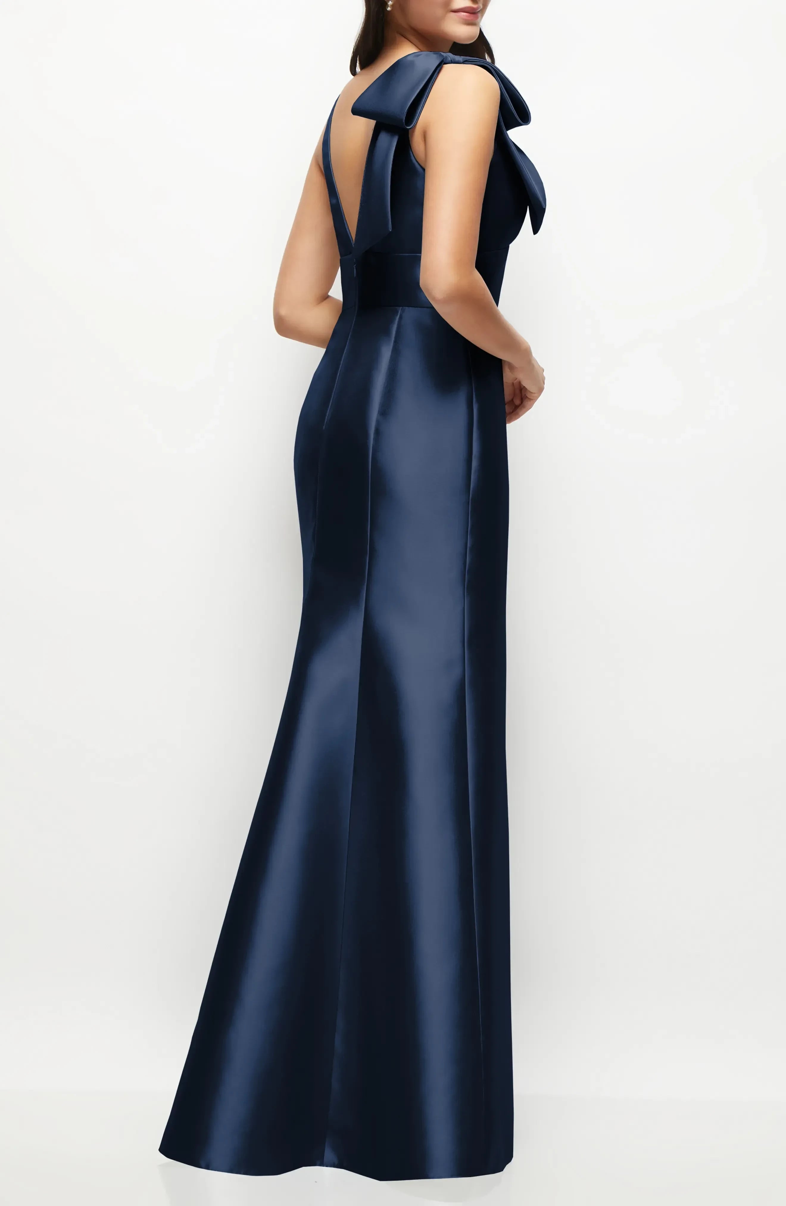 Charming Mermaid V Neck Sleeveless Open Back Floor Length Bridesmaid Dress