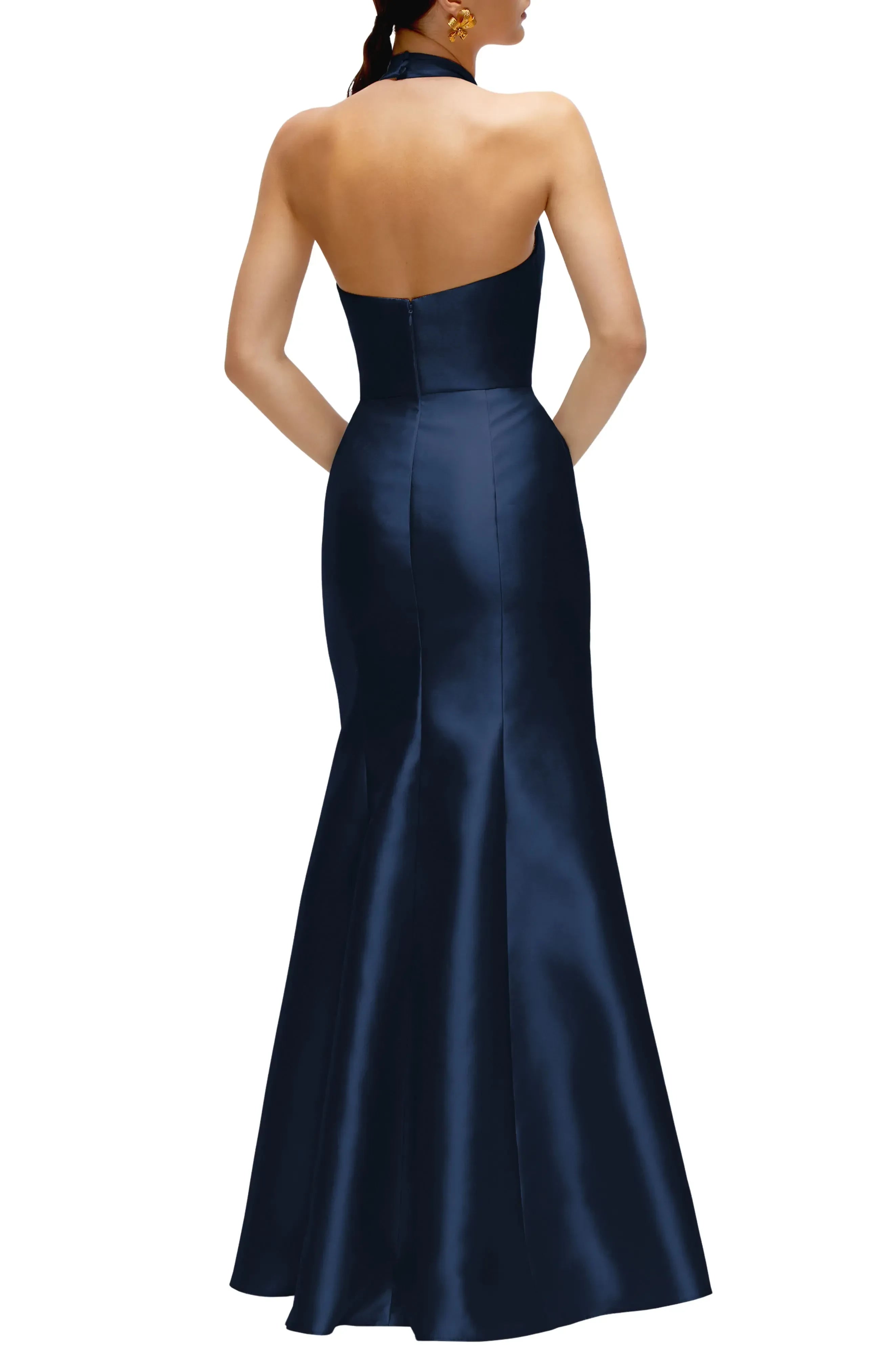 Charming Sheath Halter Neck Sleeveless Open Back Floor Length Evening Dress