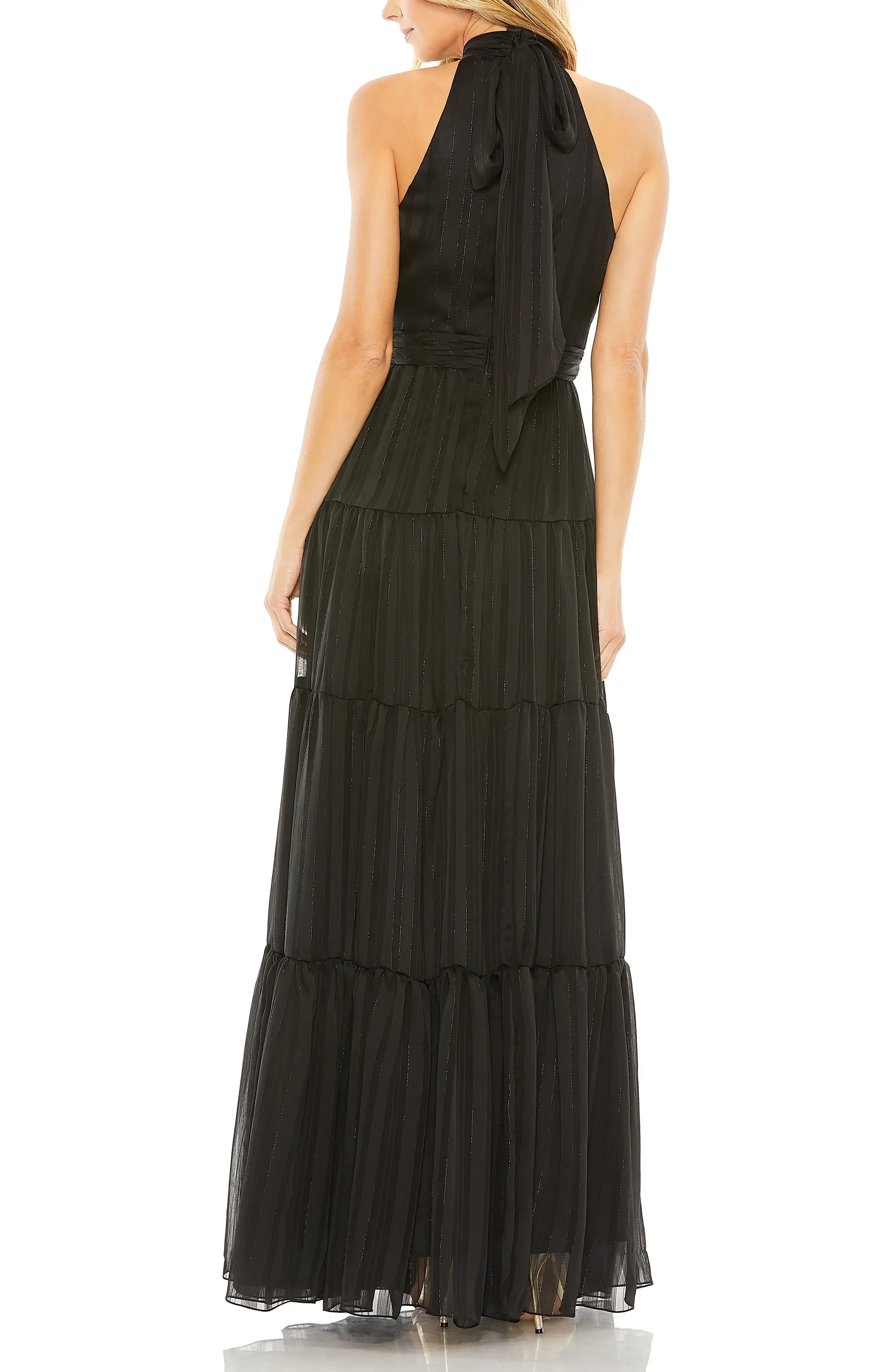 Charming Tiered Halter Neck Sleeveless Tie Back Floor Length Evening Dress