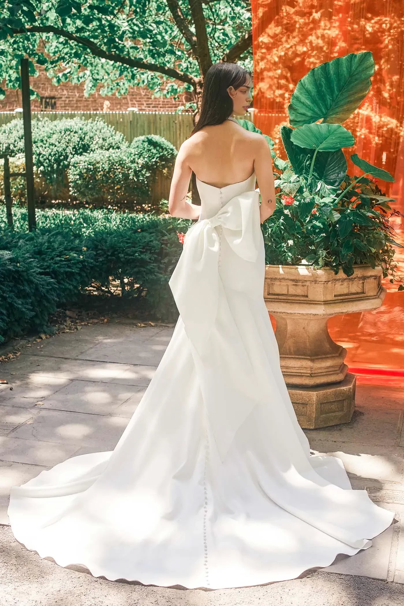 Charming Trumpet Strapless Sleeveless Bow Back Floor Length Wedding Dress