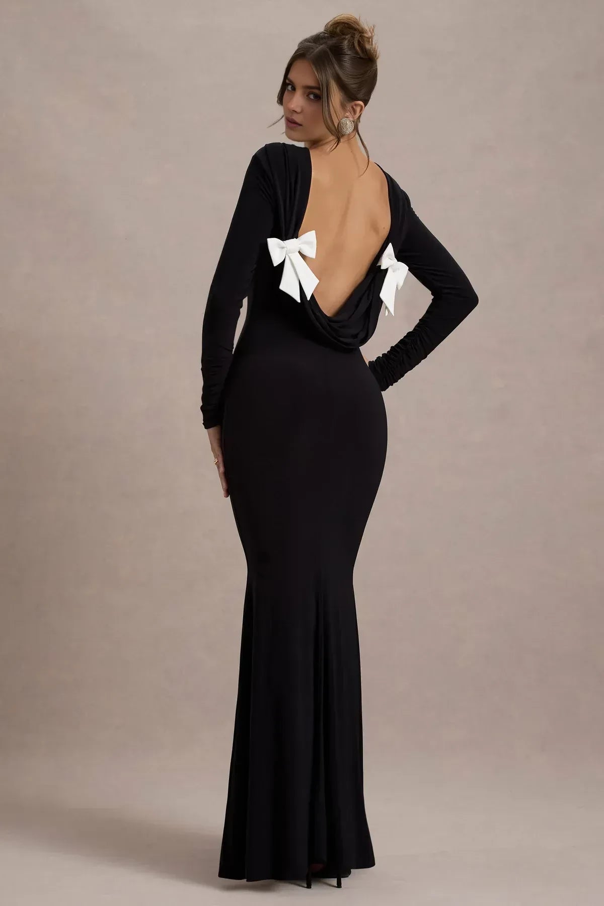 Chic Mermaid Boat Neck Long Sleeve Bow Back Floor Length Evening Dress