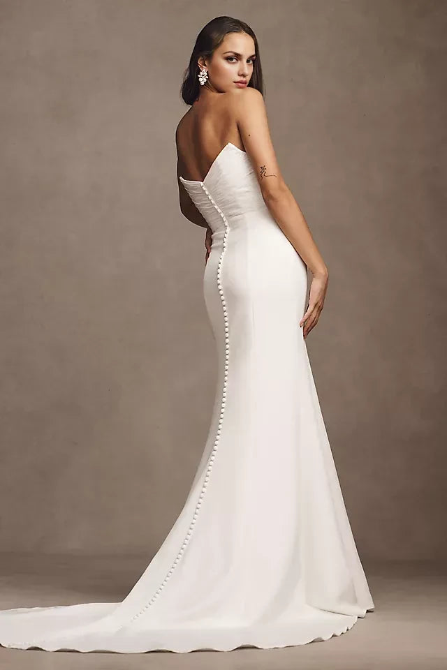 Chic Mermaid Sweetheart Neck Sleeveless Button Back Floor Length Wedding Dress