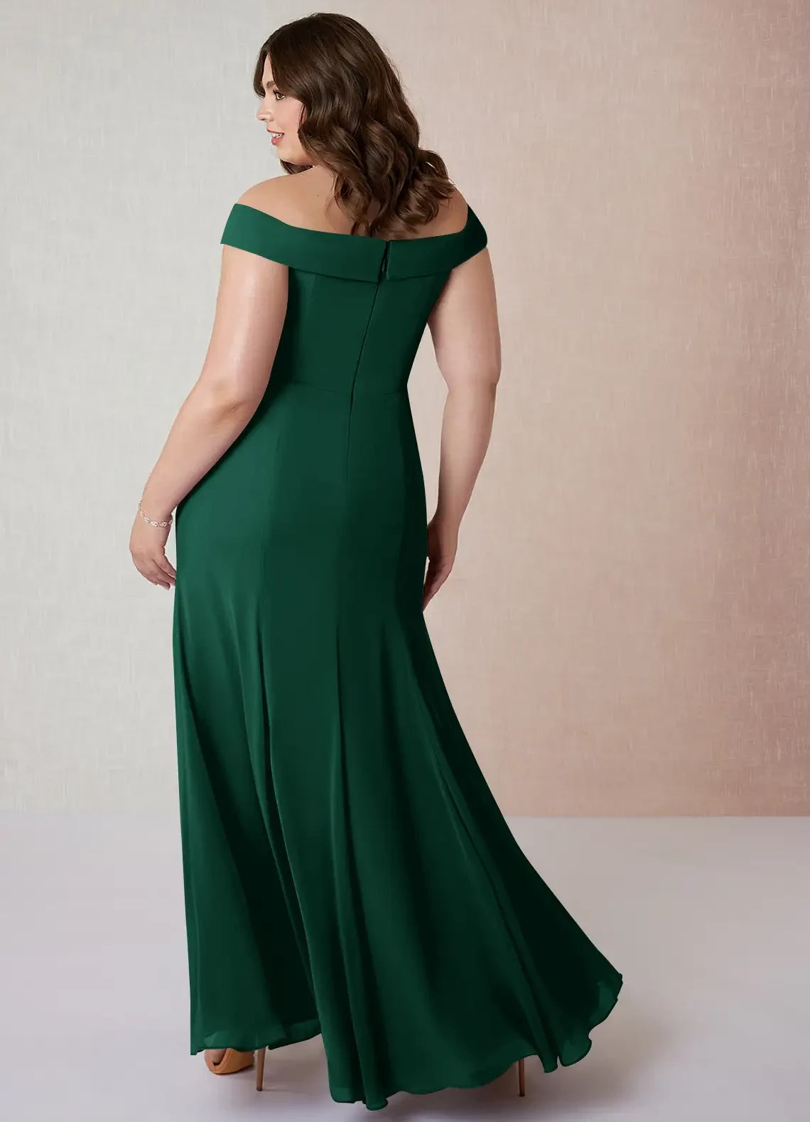 Chic Plus Size Mermaid Off Shoulder Sleeveless Zipper Back Floor Length Bridesmaid Dress
