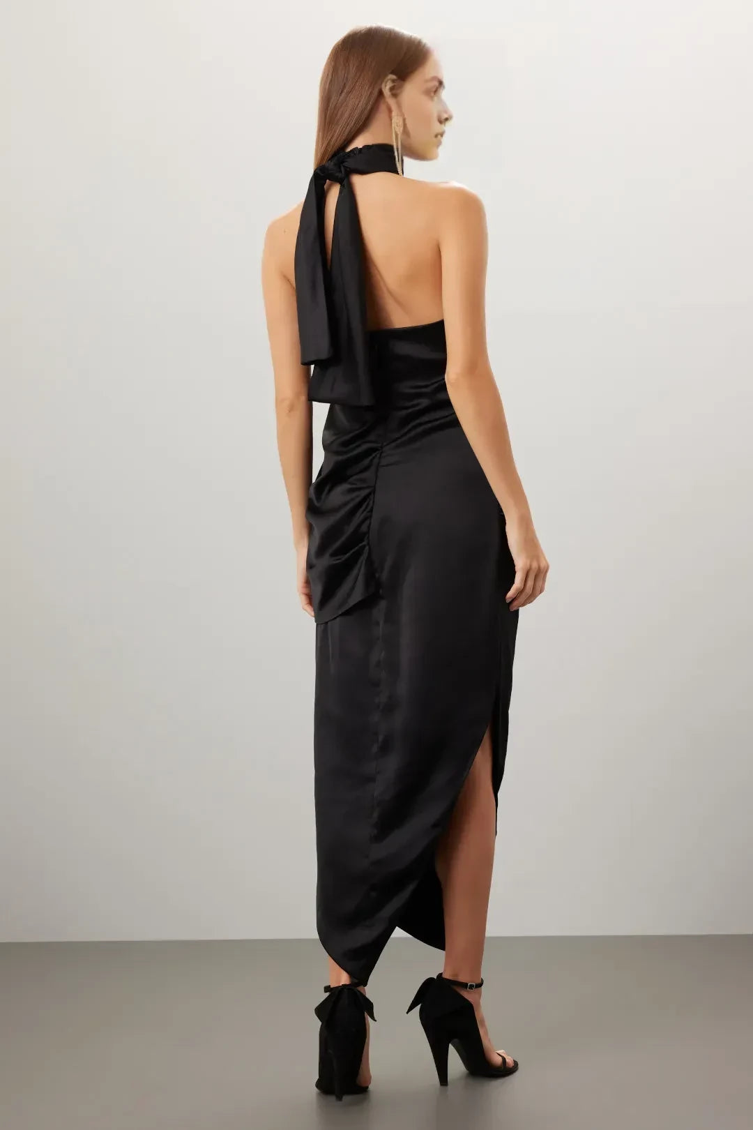 Chic Sheath Asymmetric Halter Neck Sleeveless Draped Asymmetric Hem Plus Size Prom Dress