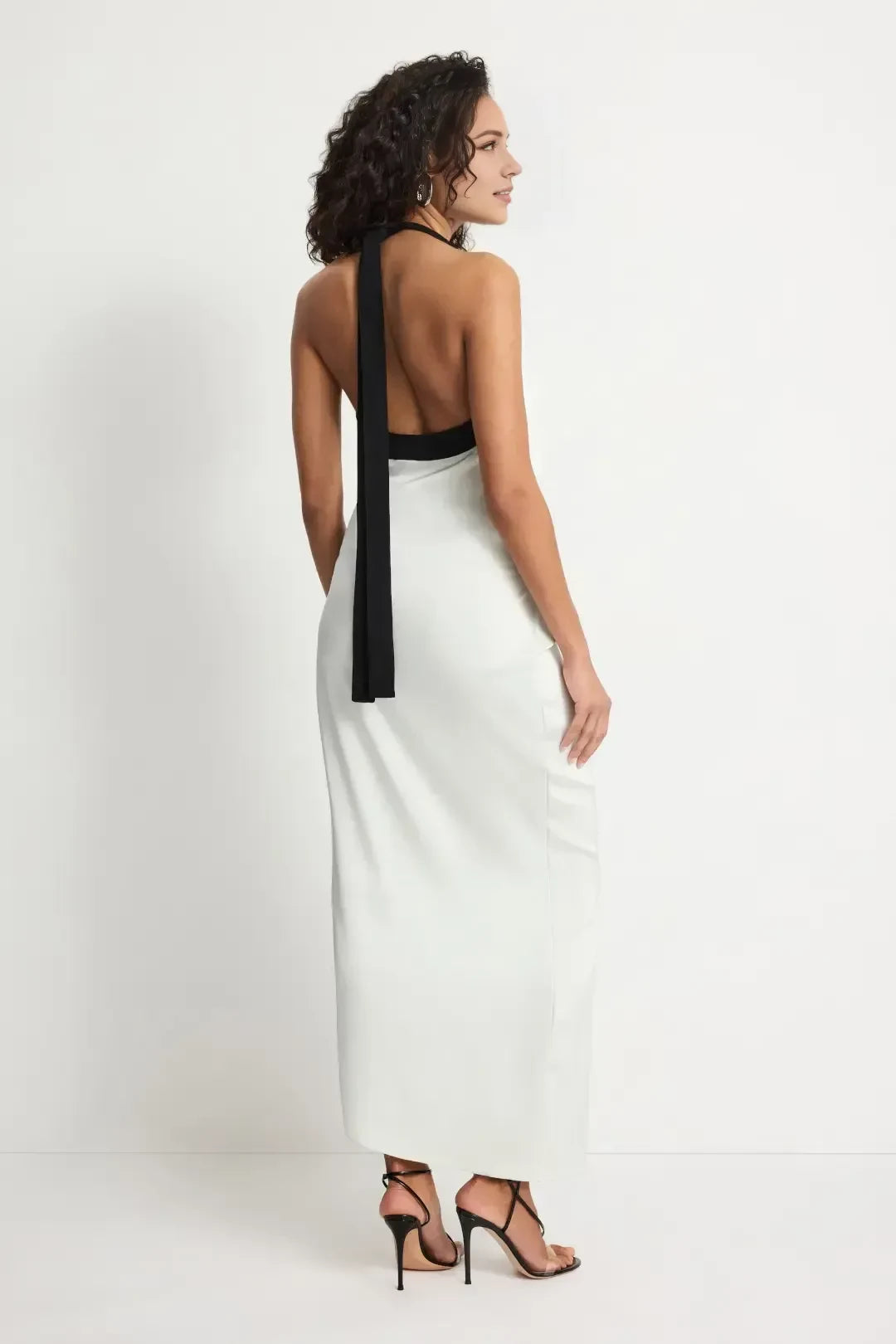 Chic Sheath Halter Neck Sleeveless Open Back Floor Length Plus Size Prom Dress