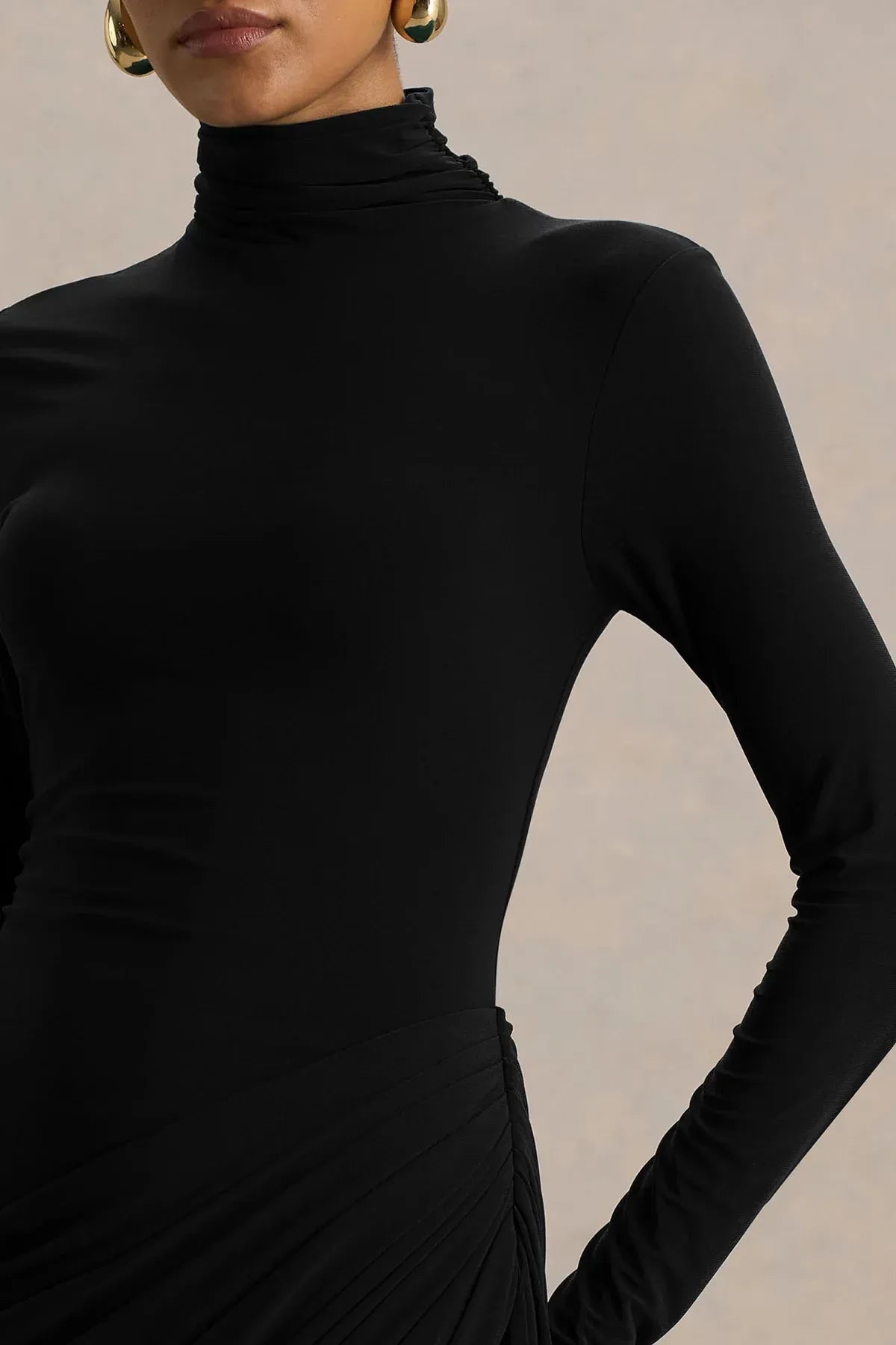 Chic Sheath Turtleneck Long Sleeve Ruched Back Floor Length Evening Dress