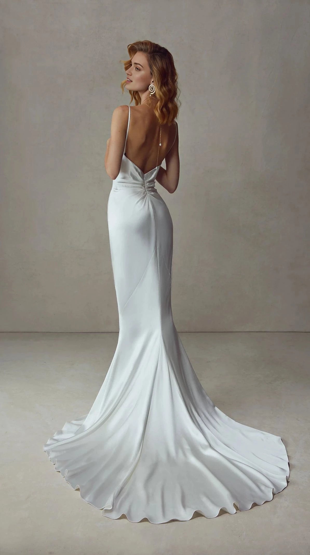 Chic Trumpet Cowl Neck Spaghetti Strap Open Back Floor Length Wedding Dress