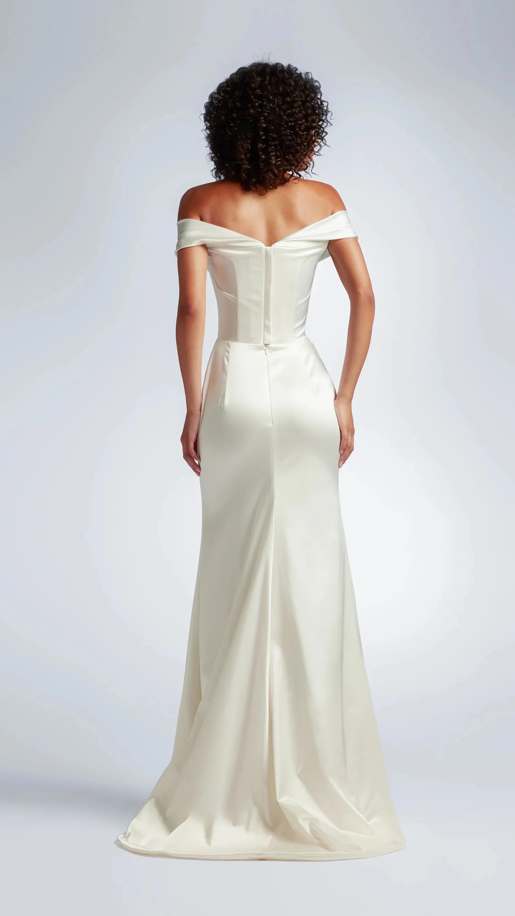Chic Trumpet Off The Shoulder Sleeveless Zip Back Floor Length Wedding Dress