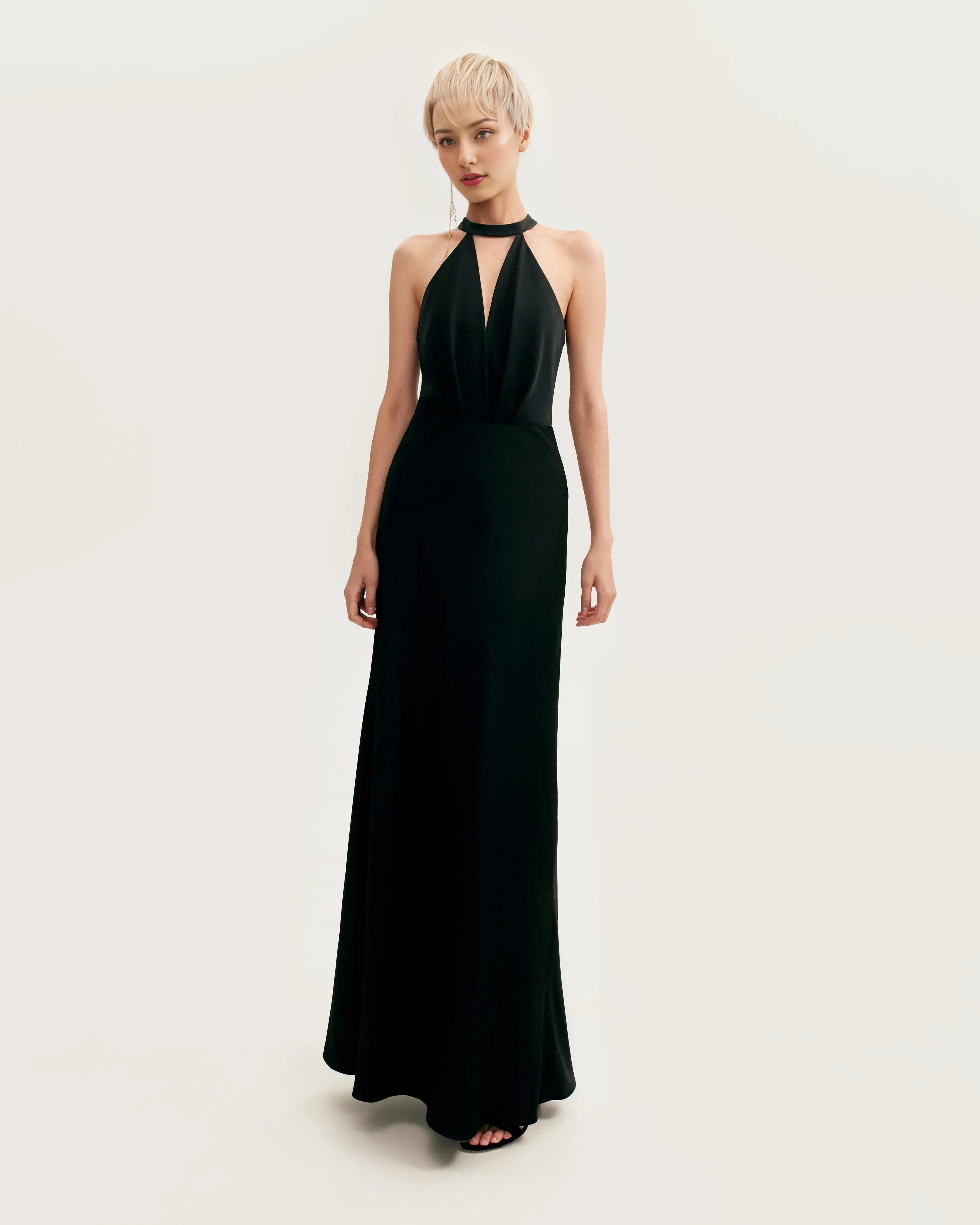 Classic Sheath Halter Neck Sleeveless Tie Back Floor Length Evening Dress