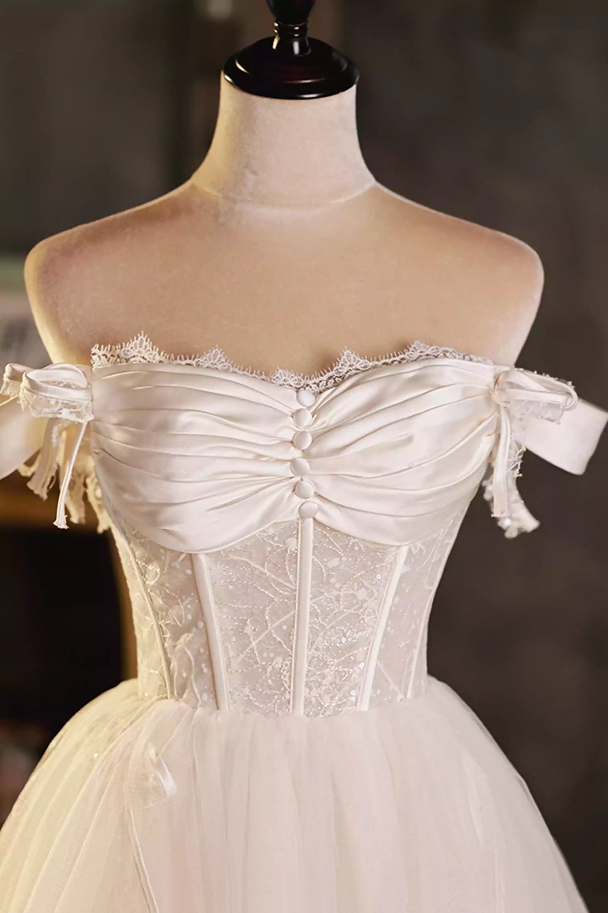 Cute Champagne Off the Shoulder A-Line Tulle Short Prom Dress Party Dresses