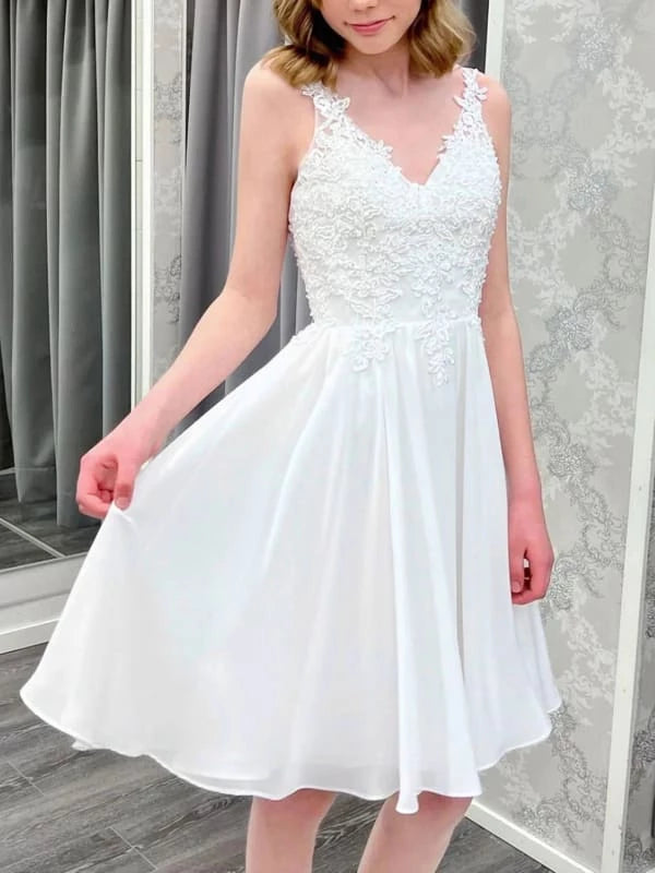 Cute Open Back V Neck White Lace Short Prom Dresses Short White Formal Graduation Evening Dresses Party Dresses Homecoming Dresses