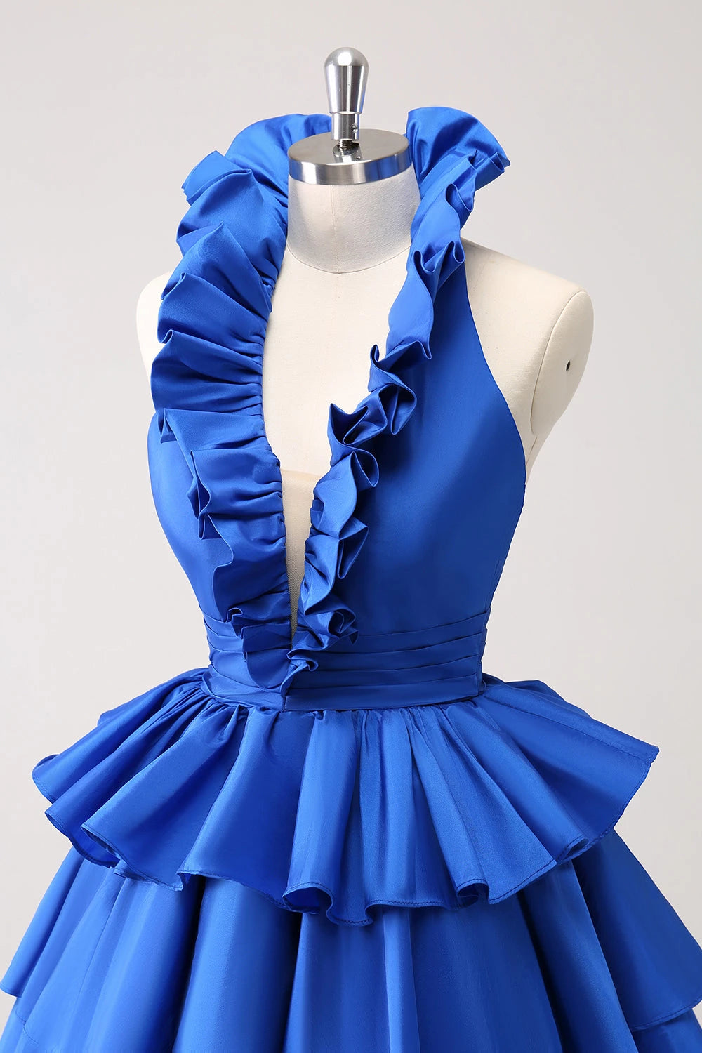 Dazzling Halter Neck Sleeveless Ruffle Trim Tiered Mini Party Dress Homecoming Dress