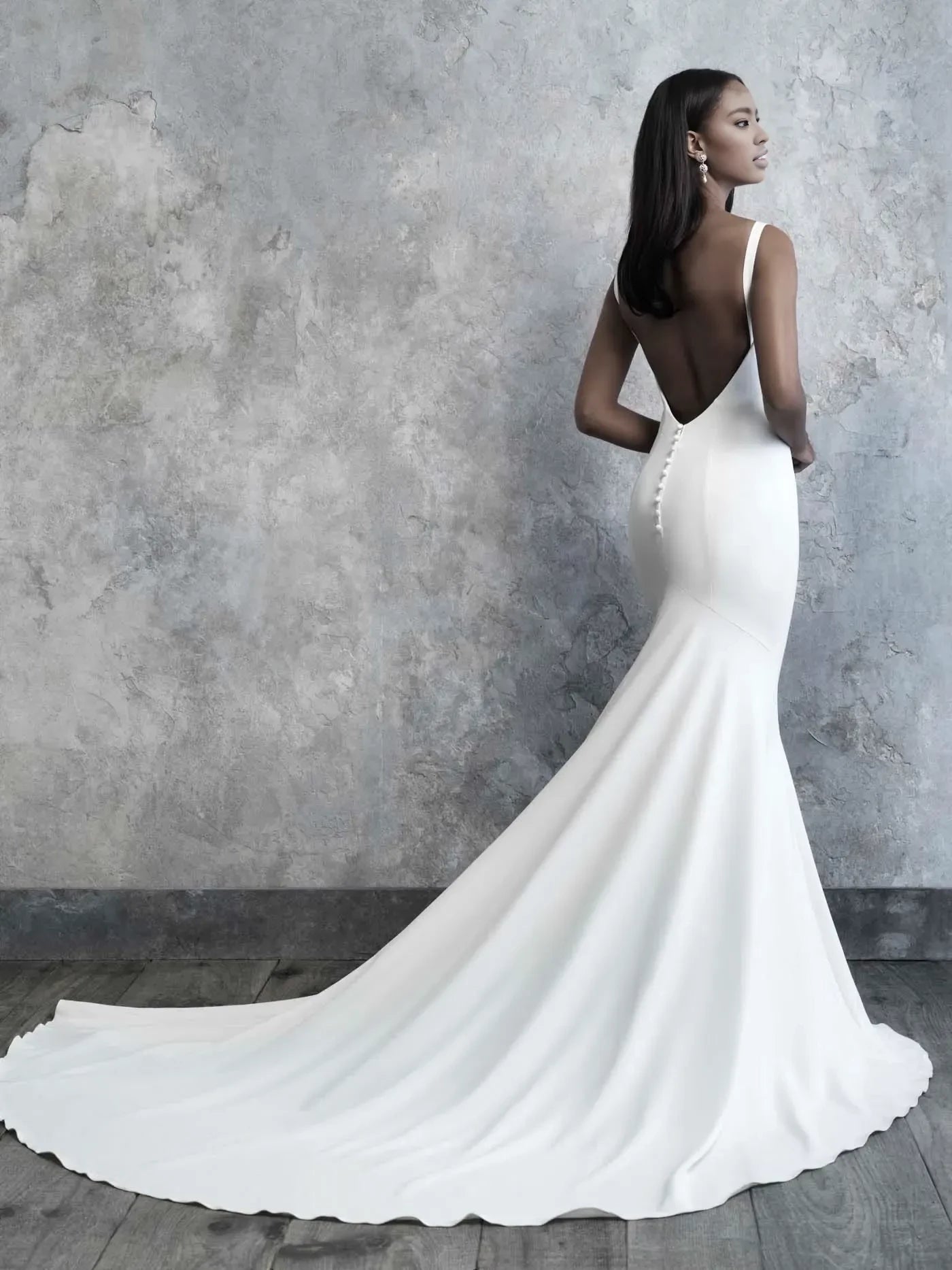 Dazzling Trumpet Plunging V Neck Sleeveless Open Back Floor Length Wedding Dress