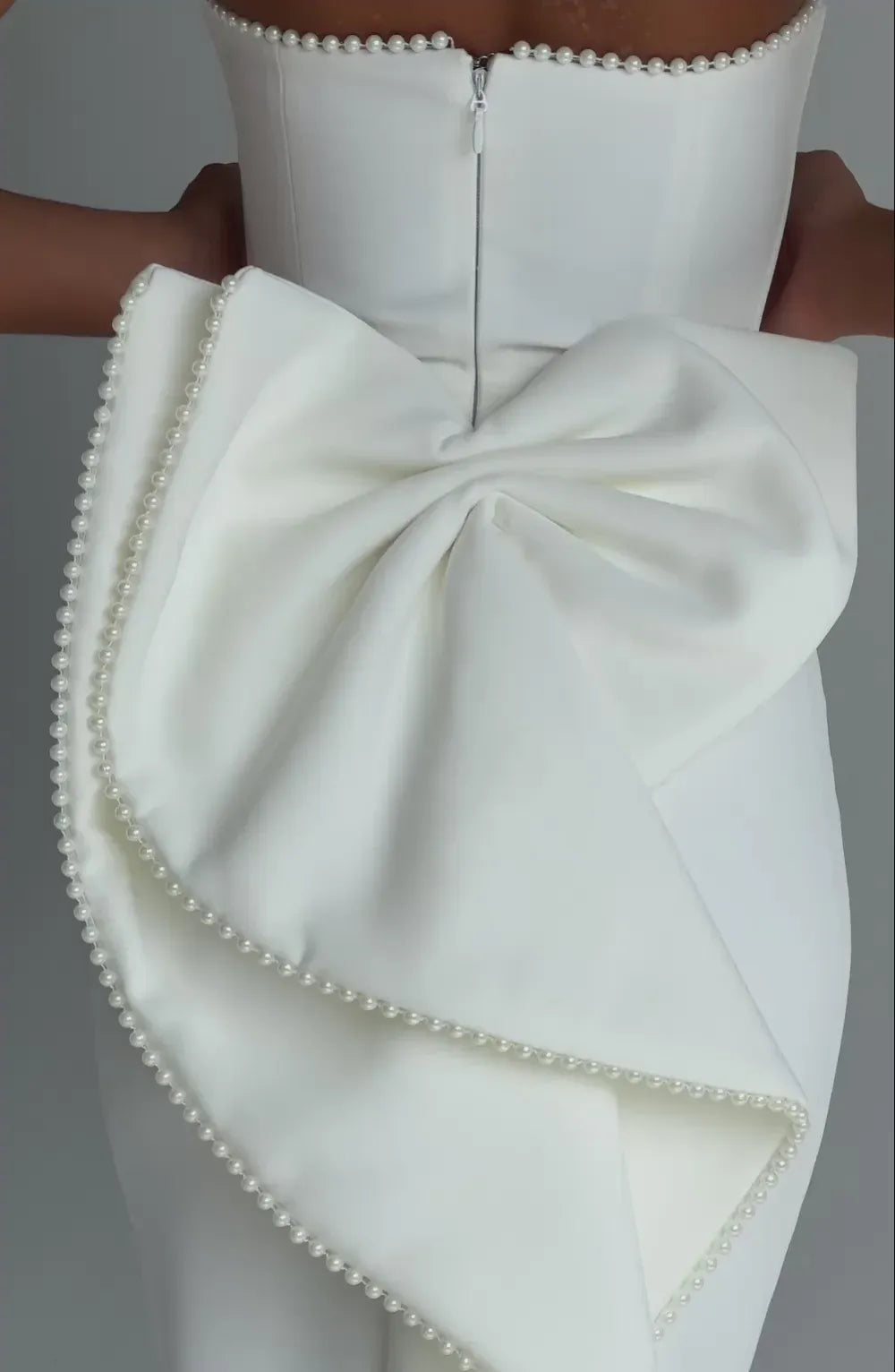 Delicate Sheath Strapless Pearl Trim Bow Back Floor Length For Ladies Evening Dress