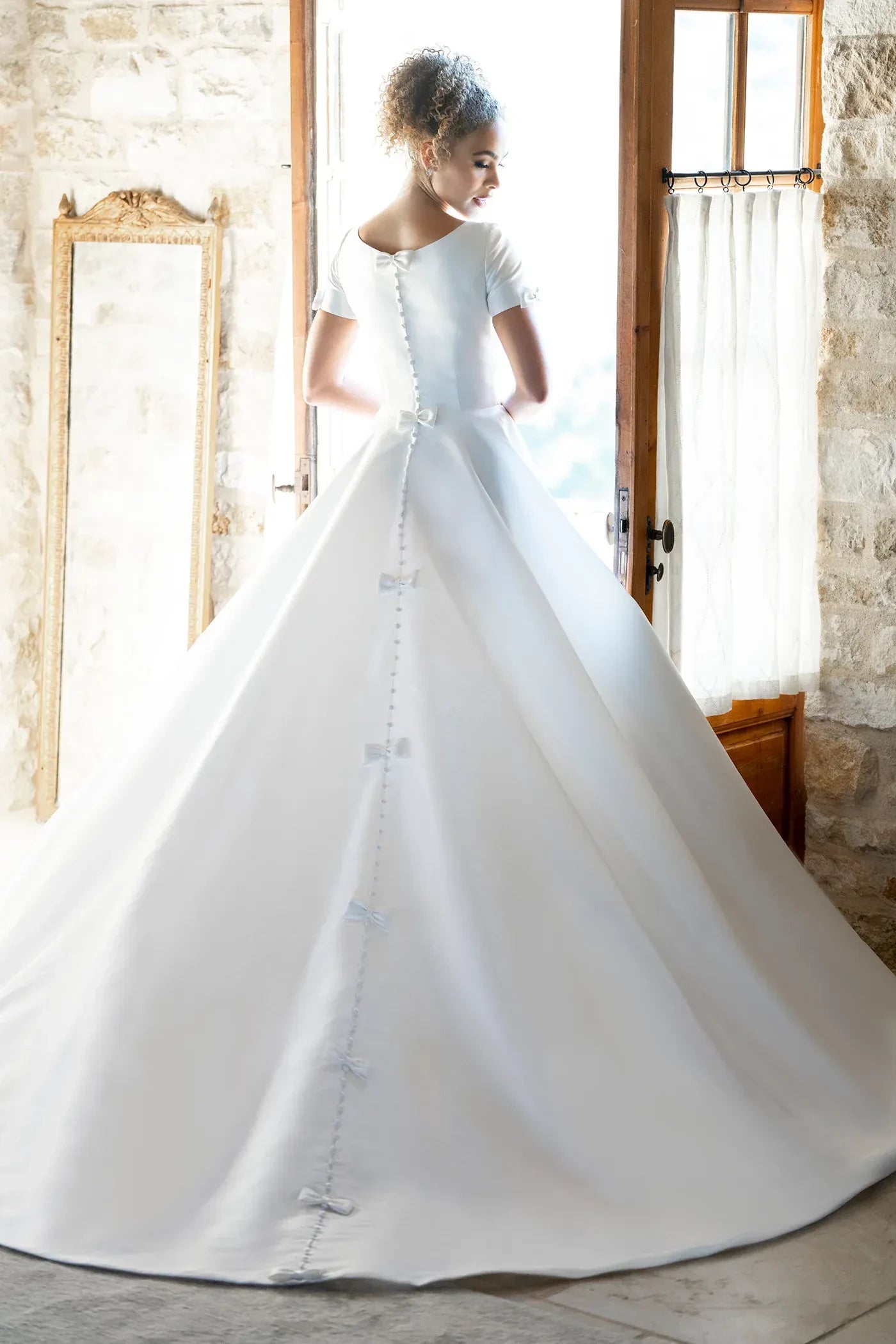 Delightful Ball Gown Keyhole Neck Short Sleeve Bow Back Floor Length Wedding Dress