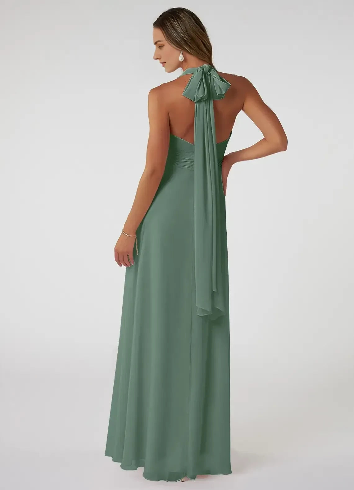Dreamy A Line Halter Neck Sleeveless Bow Back Floor Length Bridesmaid Dress ﻿
