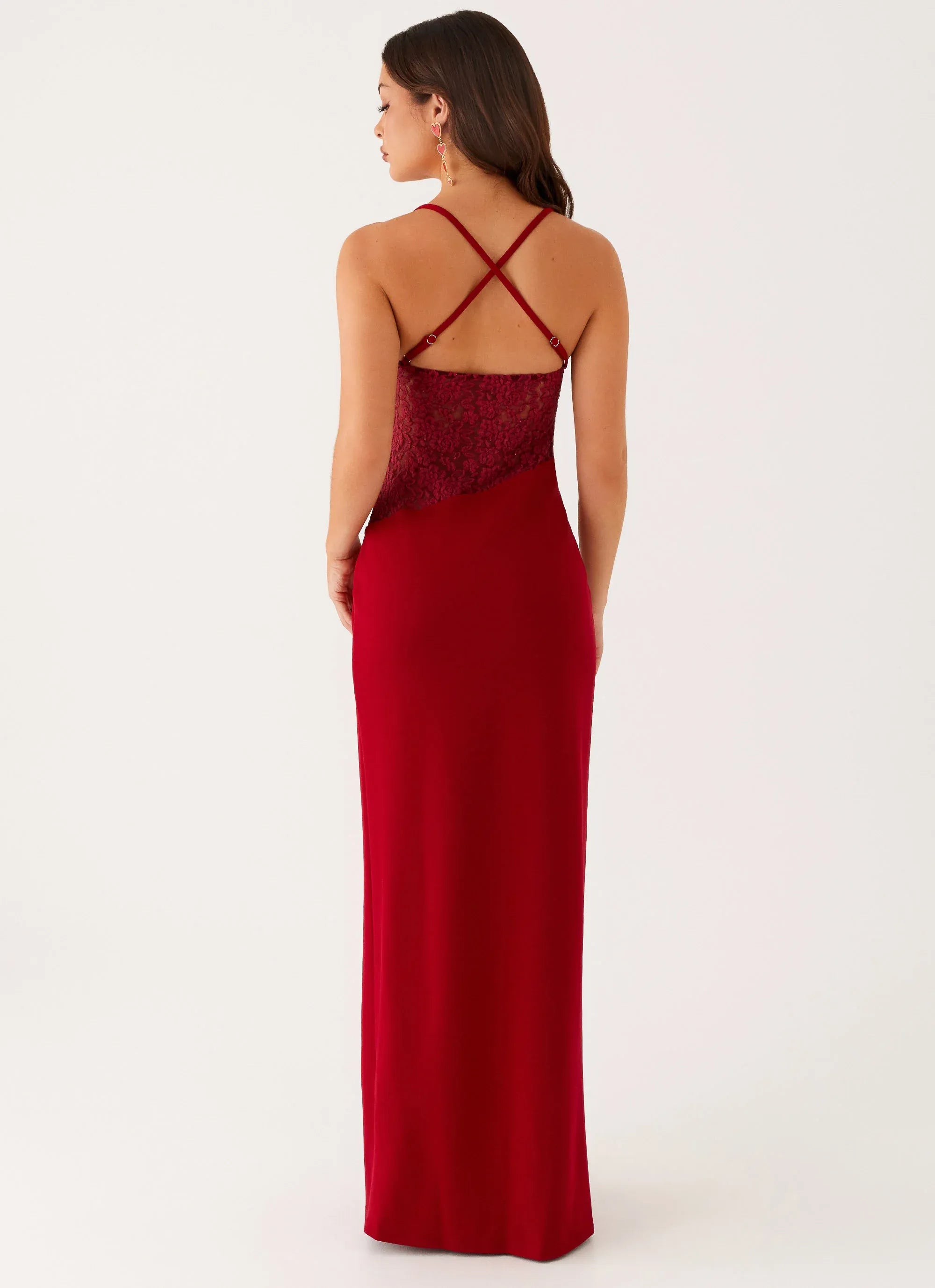 Dreamy Sheath Plunge Neck Sleeveless Lace Crisscross Back Floor Length Plus Size Evening Dress