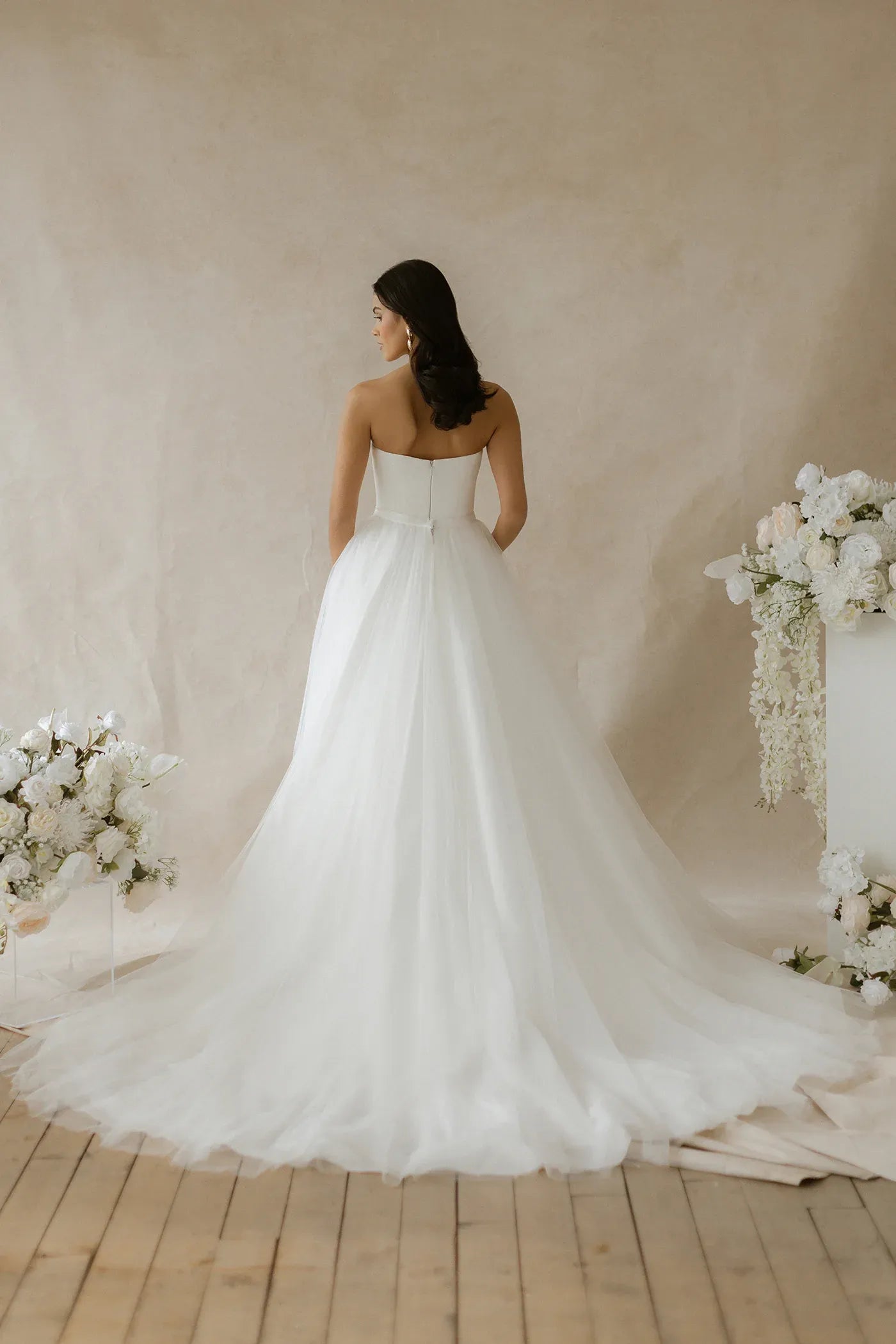 Dreamy Strapless Ball Gown Sleeveless Zip Back Floor Length Wedding Dress