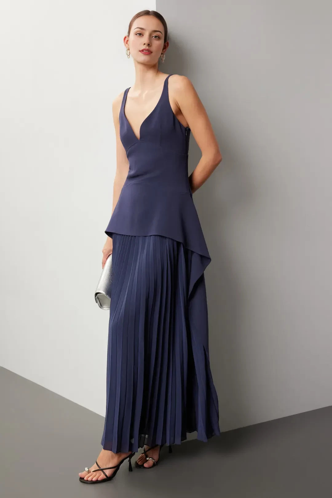 Elegant A Line Plunge Neck Sleeveless Pleated Asymmetrical Hem Floor Length Plus Size Prom Dress