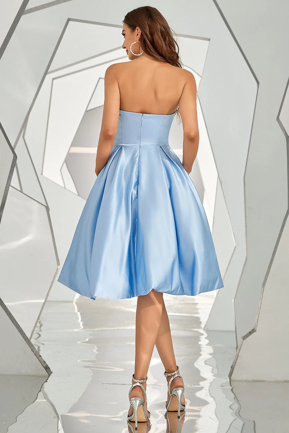 Elegant Fit and Flare Strapless Sleeveless Zip Back Knee Length Cocktail Dress Homecoming Dress